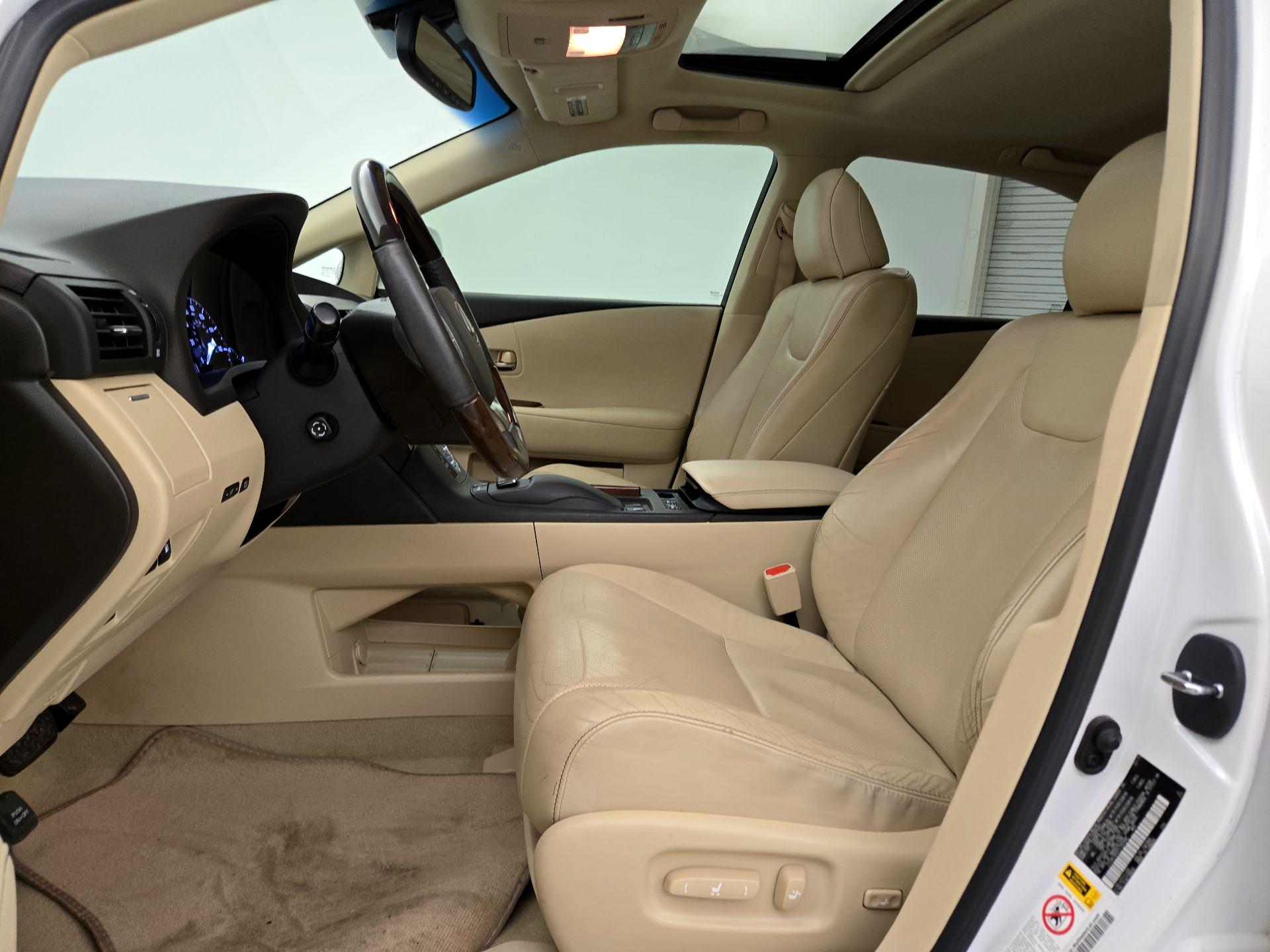 Thumbnail: 2015 Lexus RX - 11