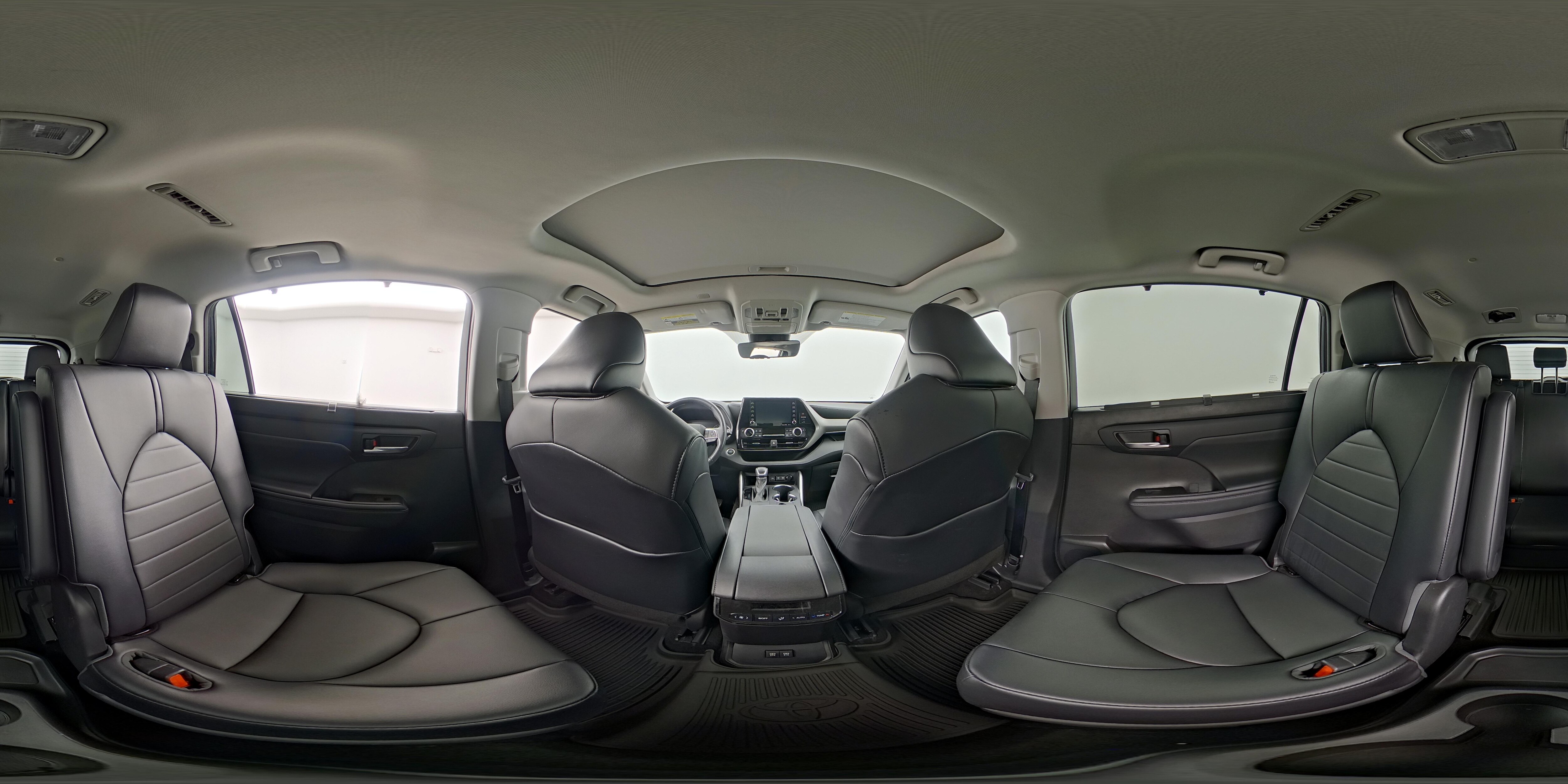 2021 Toyota Highlander XLE - Photo 28