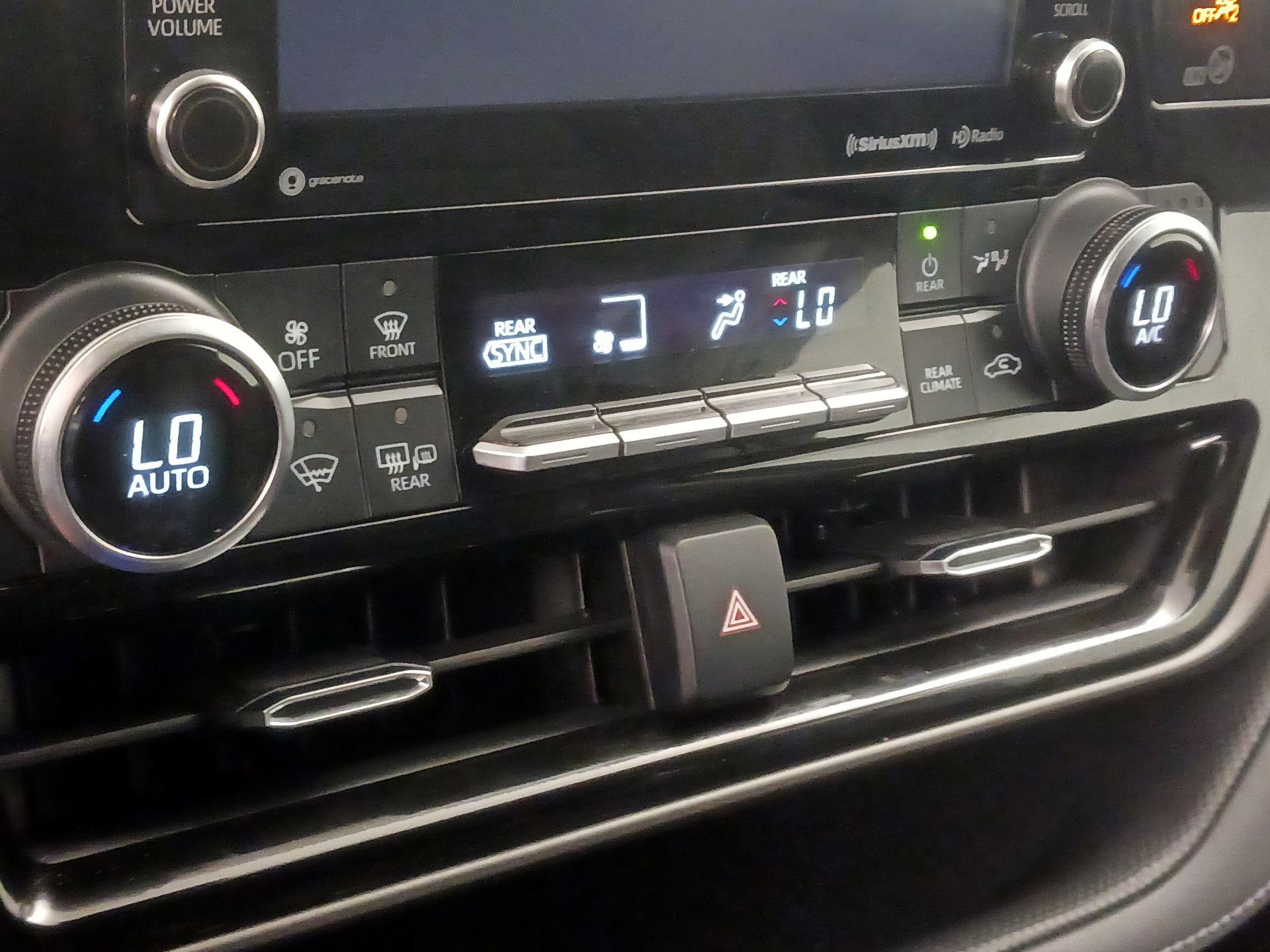 Thumbnail: 2021 Toyota Highlander - 16