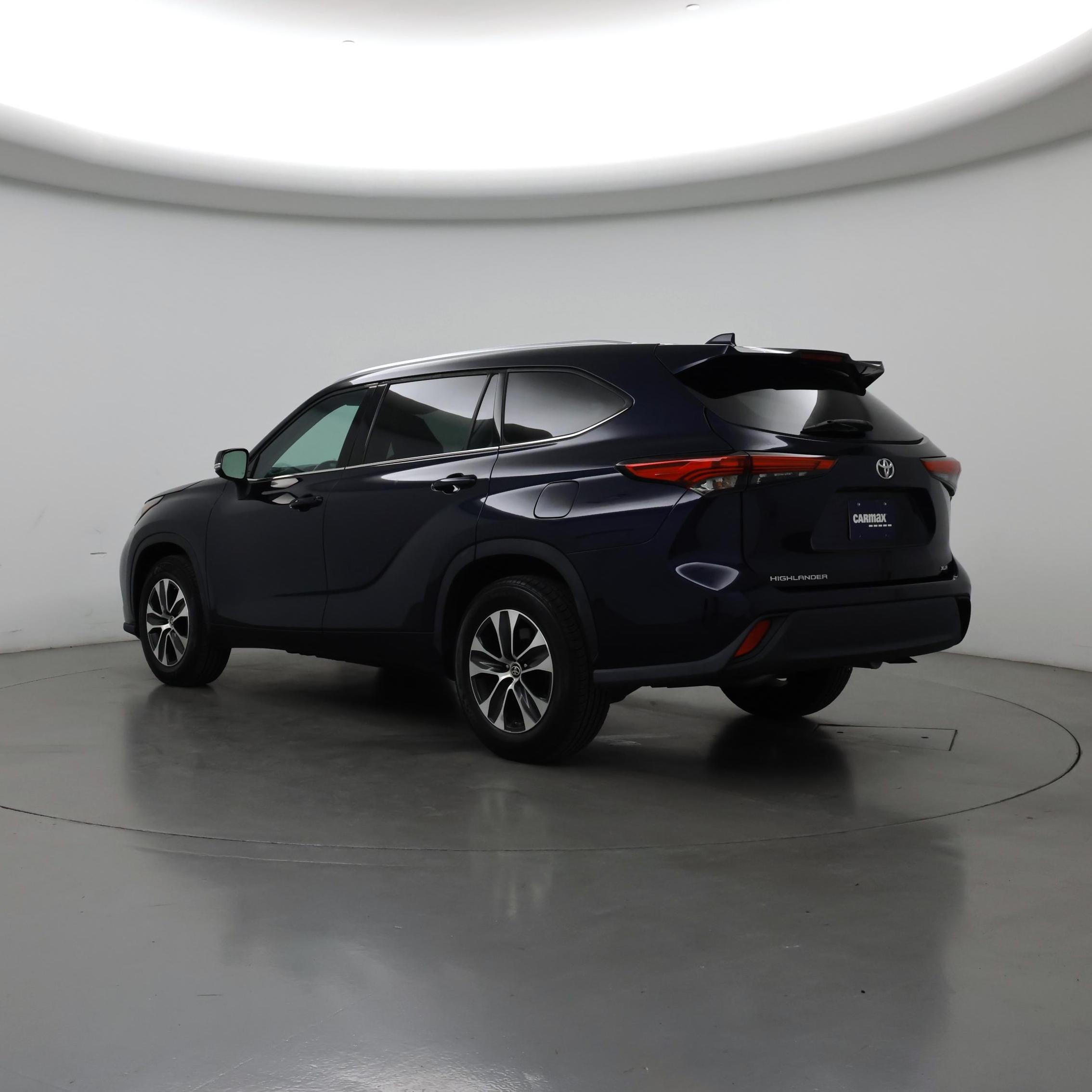 Thumbnail: 2021 Toyota Highlander - 2