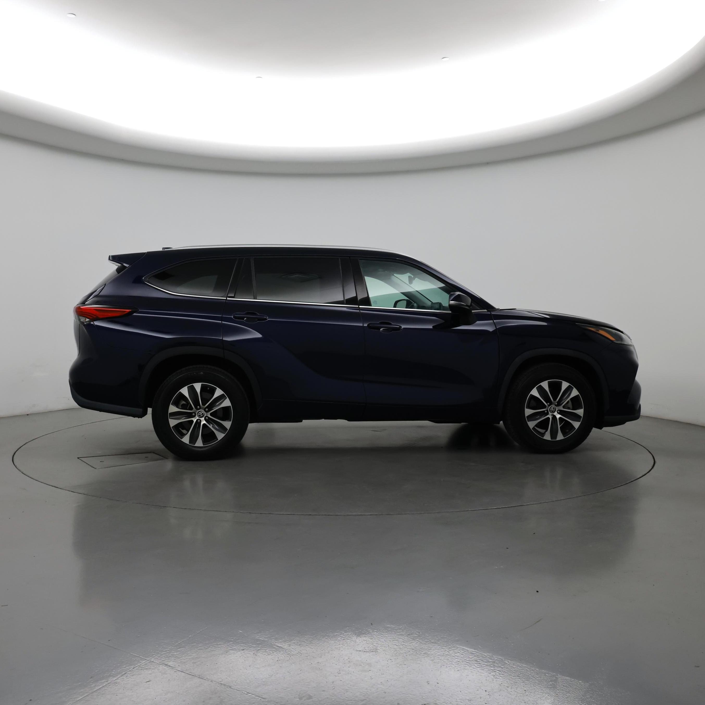 Thumbnail: 2021 Toyota Highlander - 7
