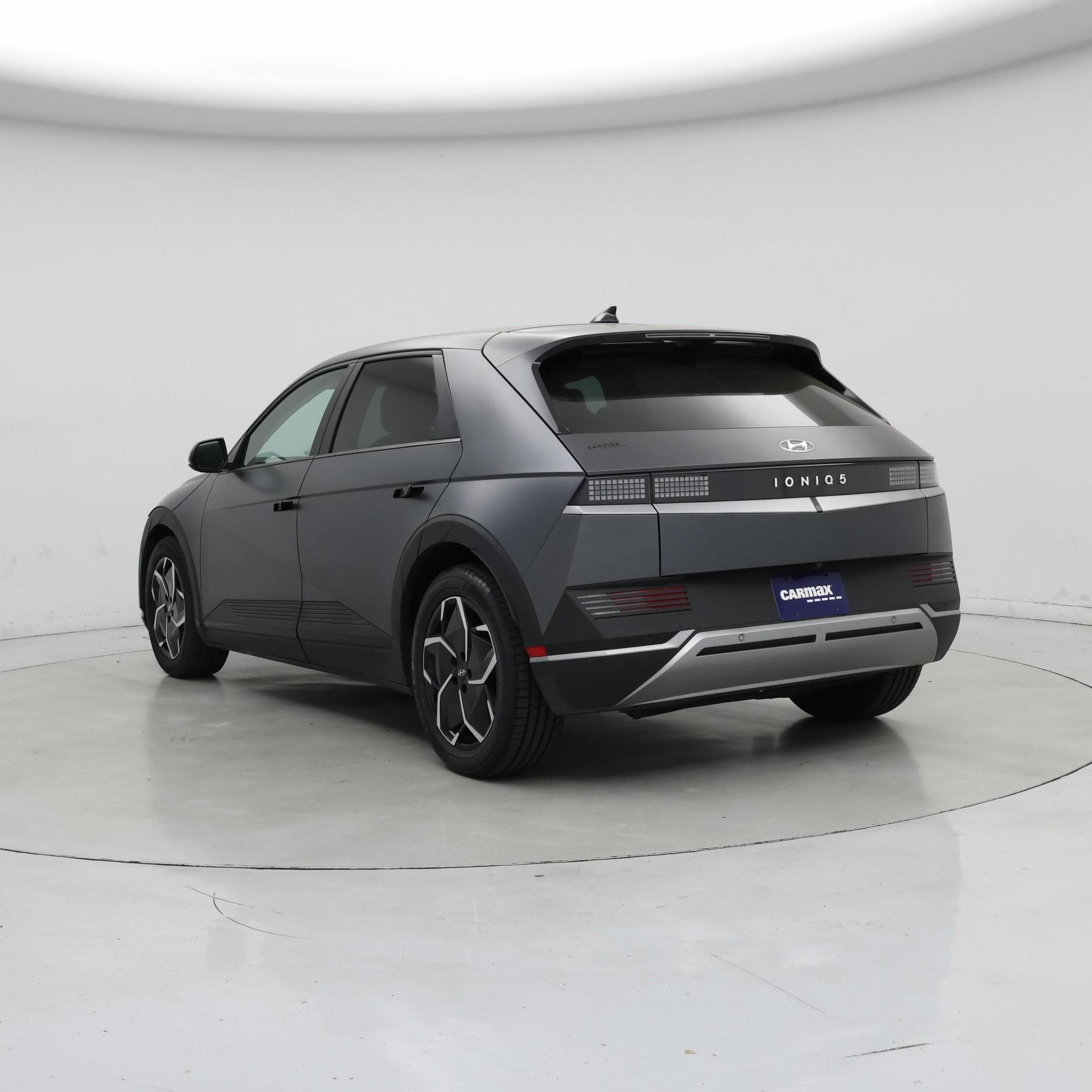 Thumbnail: 2023 Hyundai Ioniq 5 - 2