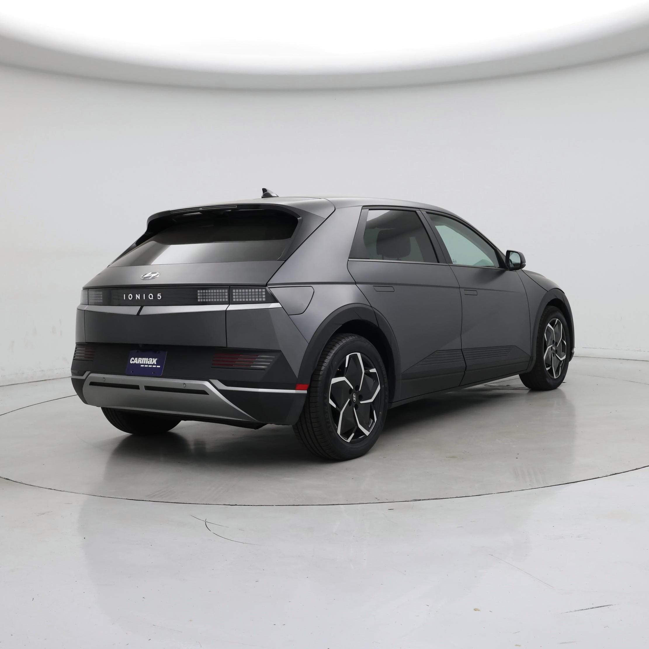 Thumbnail: 2023 Hyundai Ioniq 5 - 8