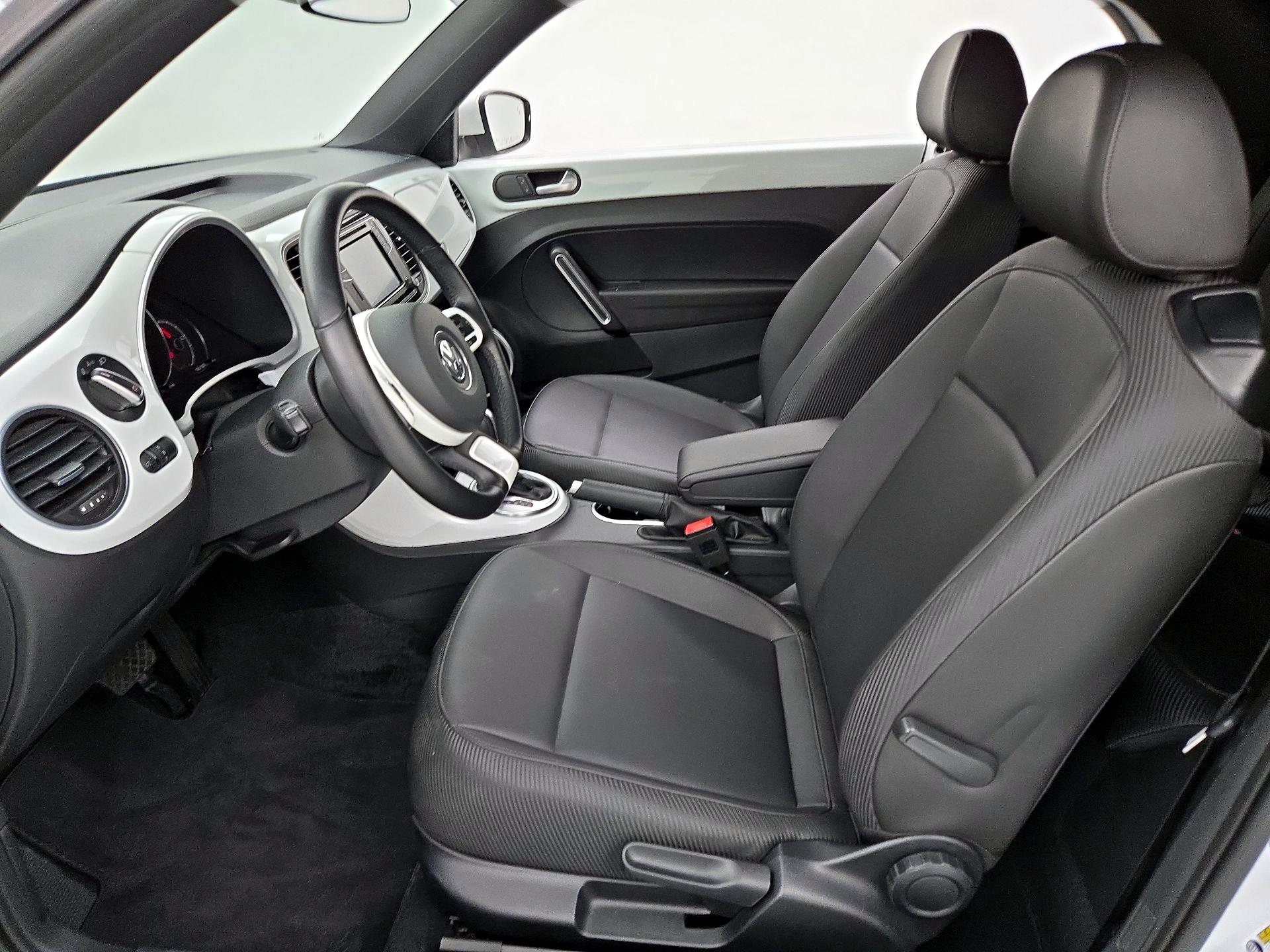 Thumbnail: 2019 Volkswagen Beetle - 11