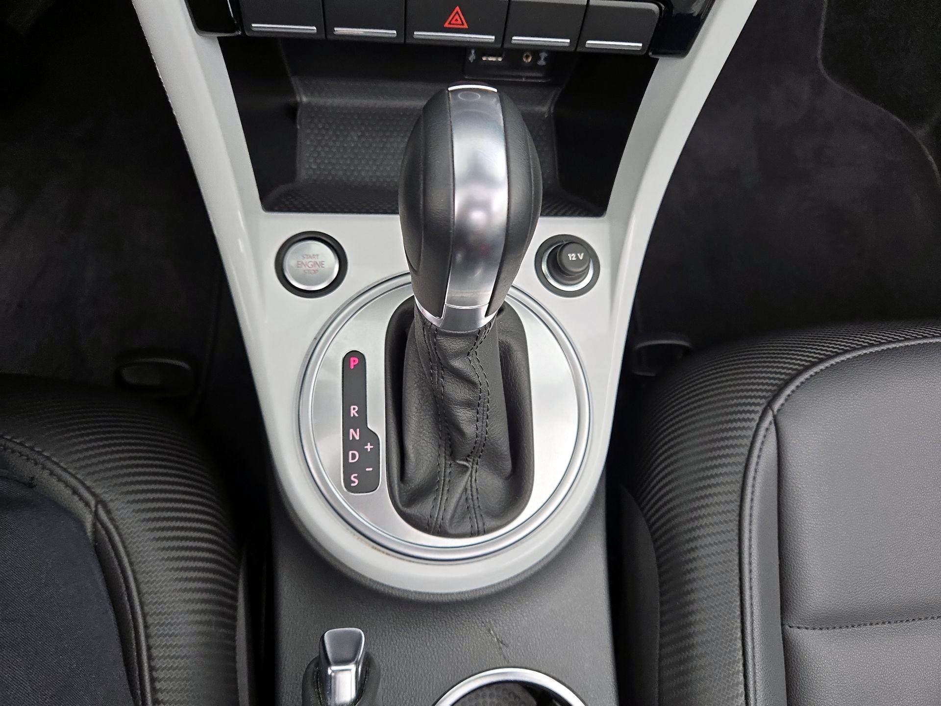 Thumbnail: 2019 Volkswagen Beetle - 16