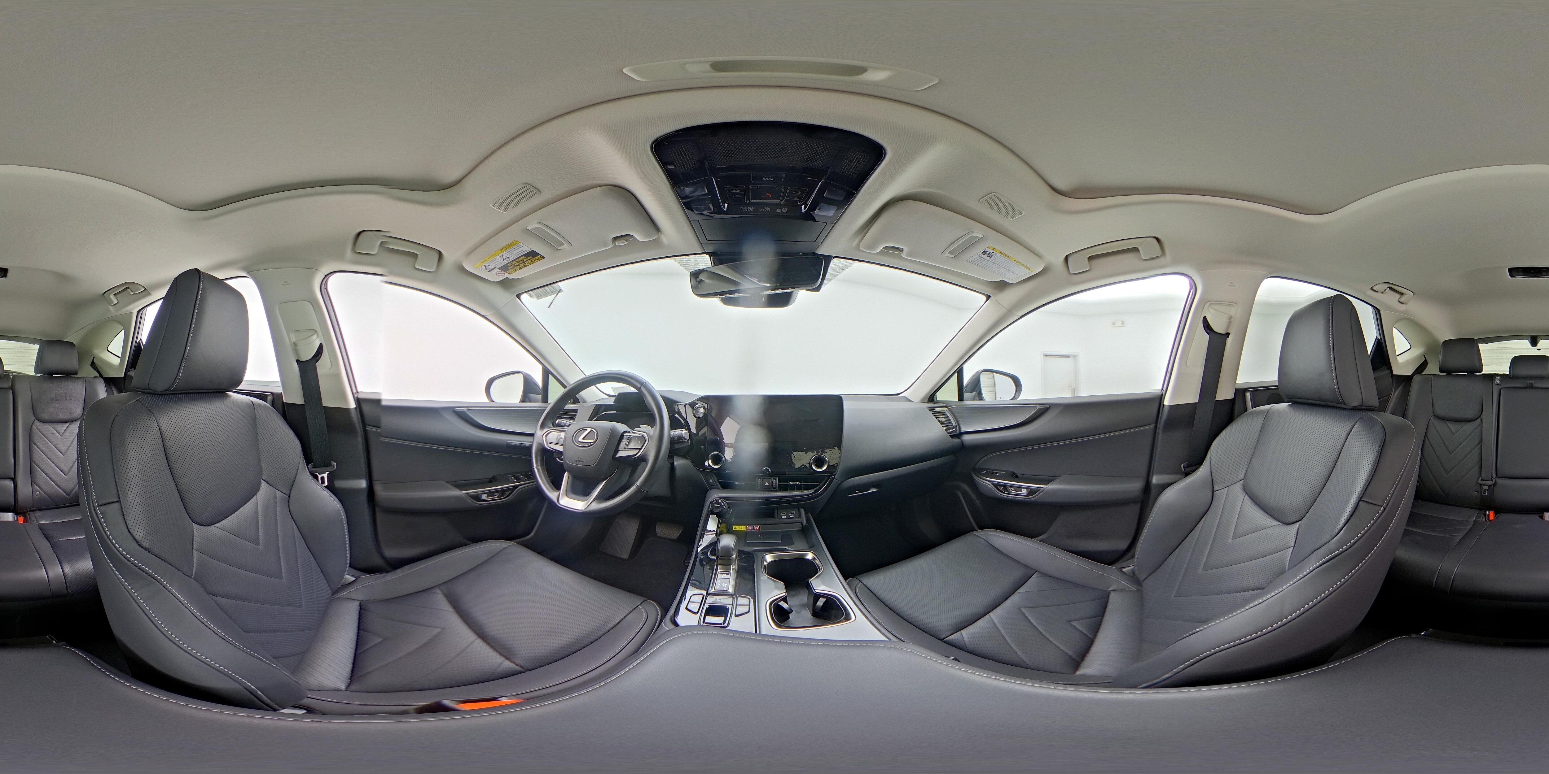 2024 Lexus NX PHEV 450h+ - Photo 24