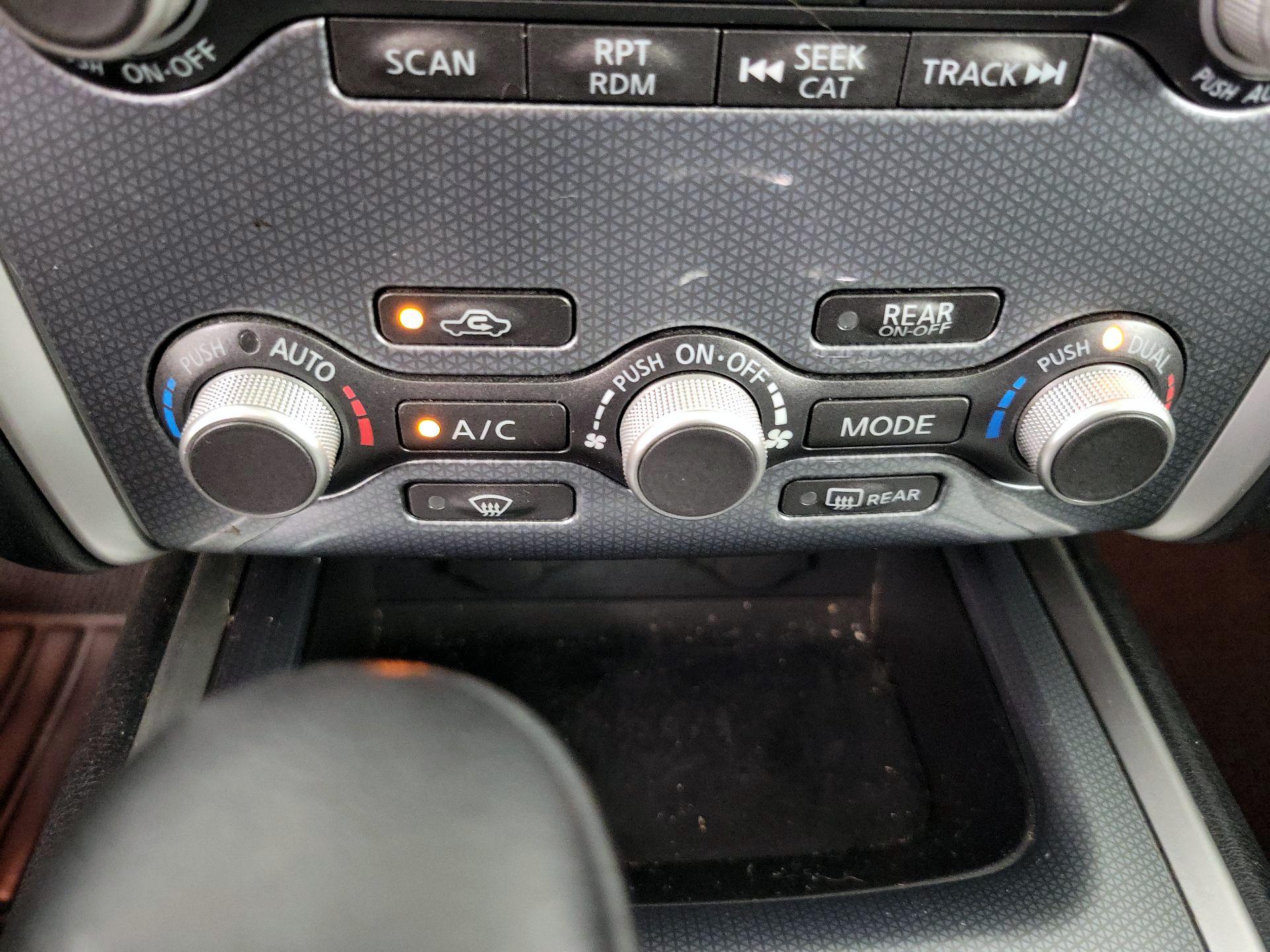 Thumbnail: 2017 Nissan Pathfinder - 15