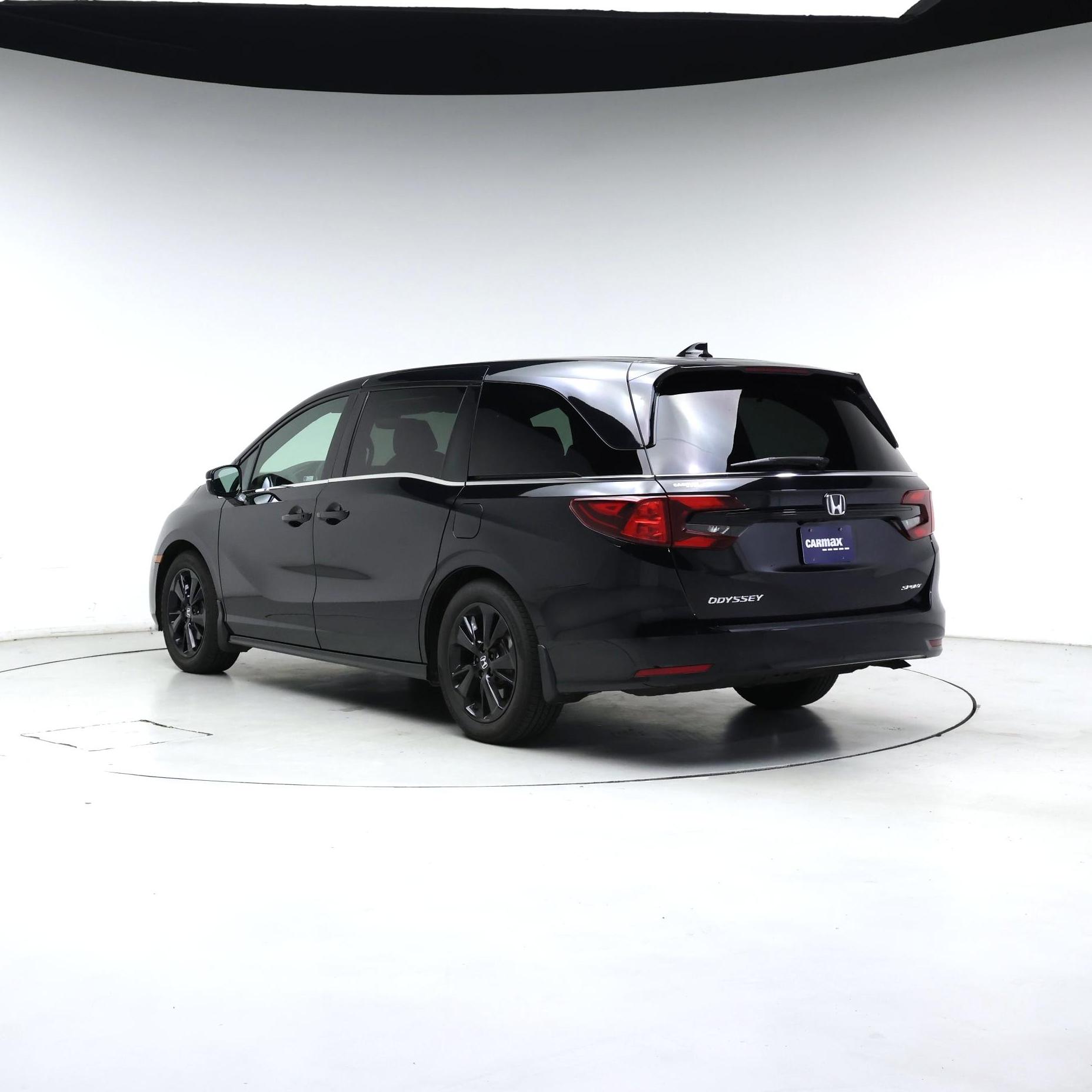 Thumbnail: 2023 Honda Odyssey - 2