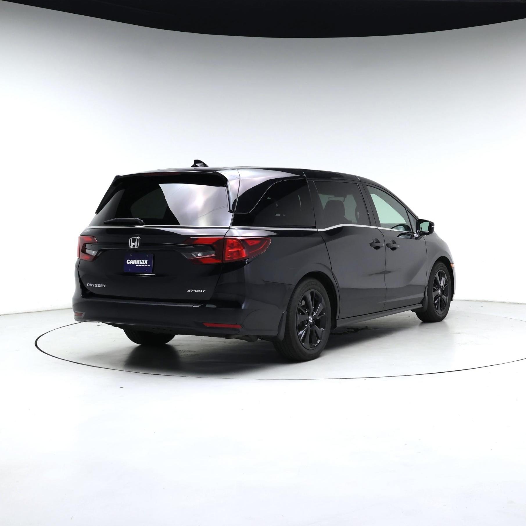 Thumbnail: 2023 Honda Odyssey - 8