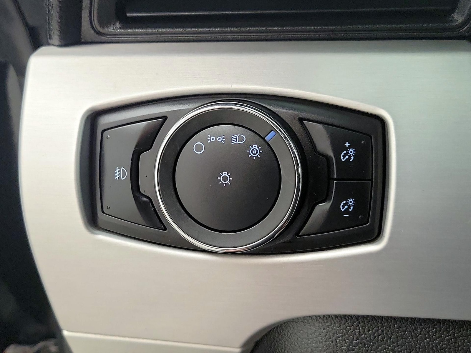 2016 Ford Mustang EcoBoost Premium - Photo 14
