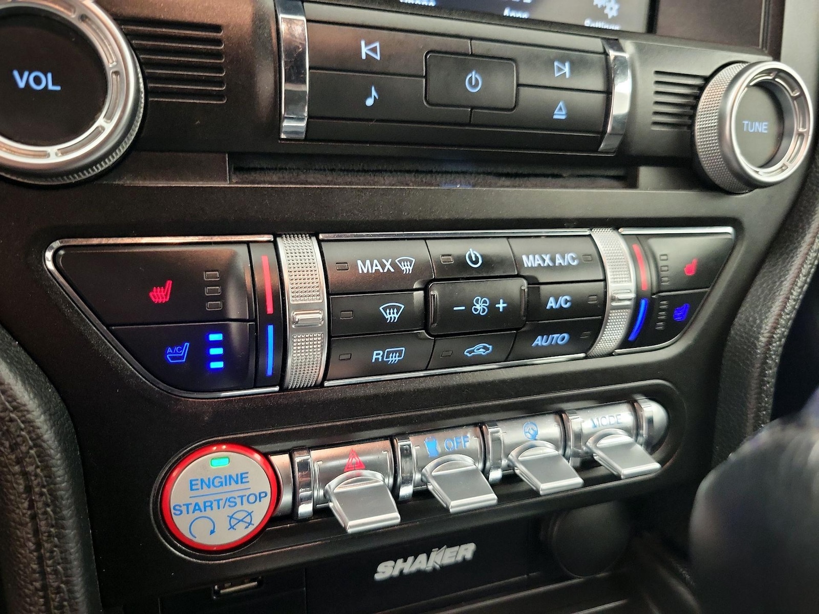 2016 Ford Mustang EcoBoost Premium - Photo 17