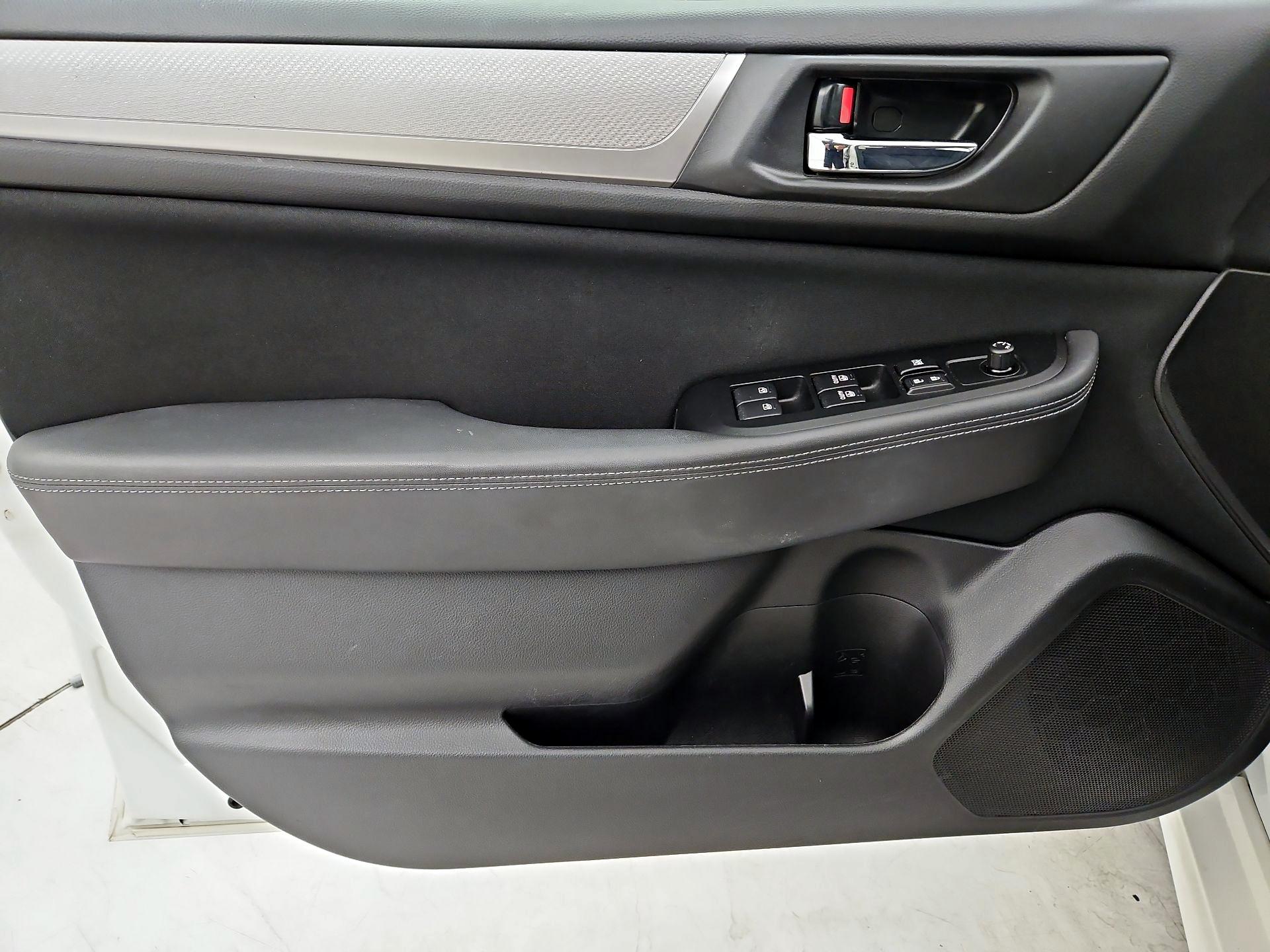 Thumbnail: 2016 Subaru Legacy - 12