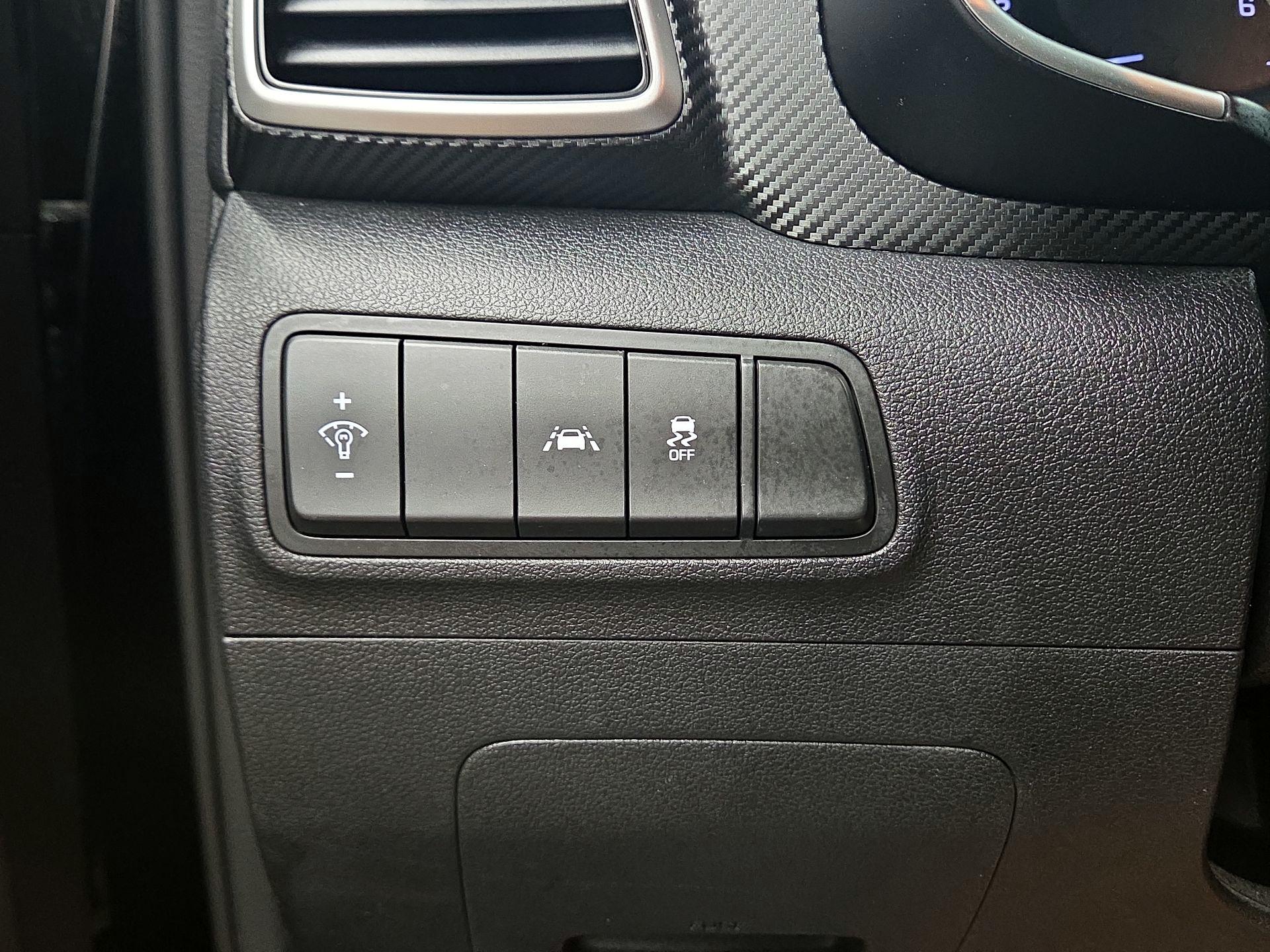 Thumbnail: 2020 Hyundai Tucson - 11