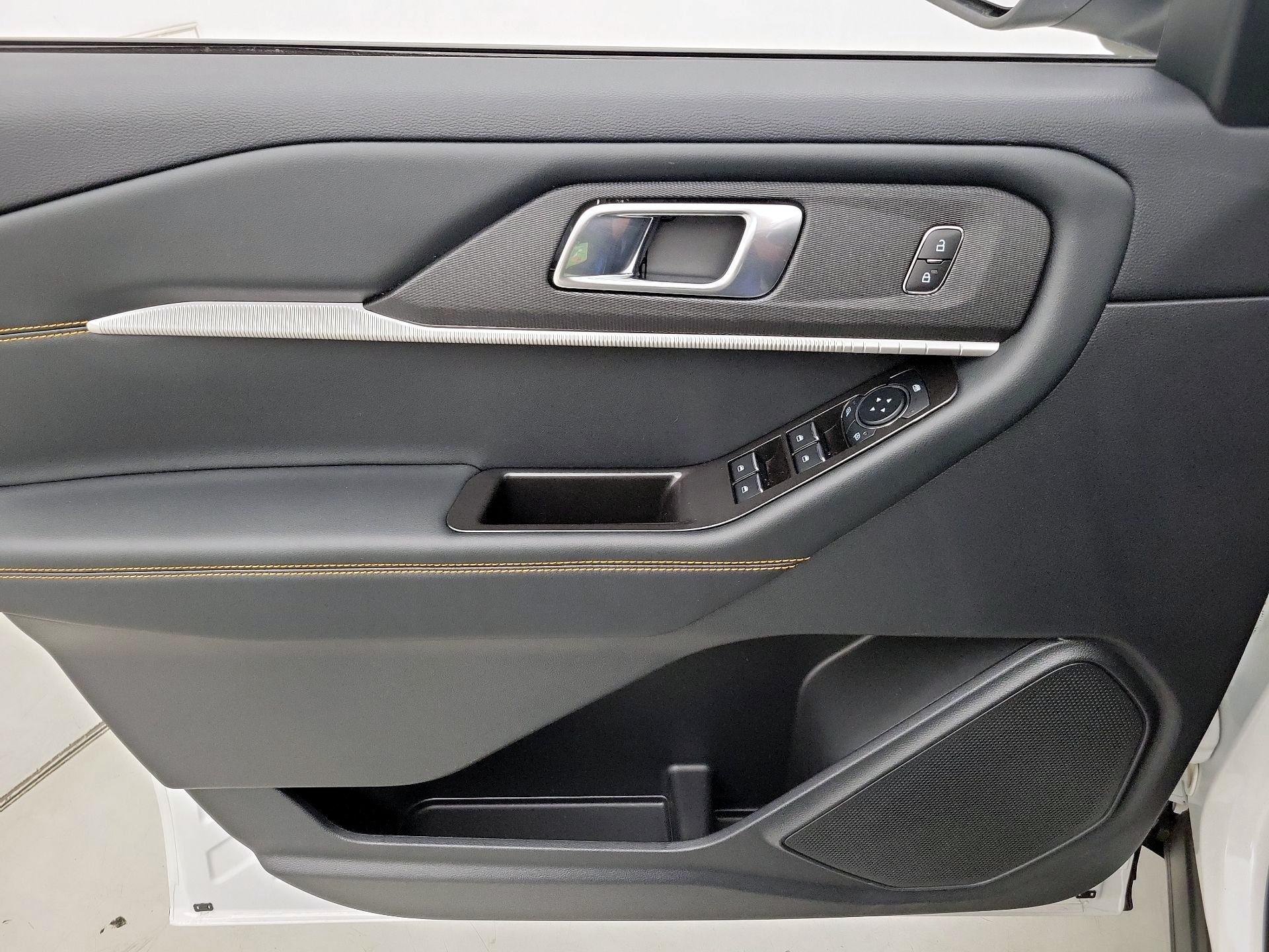 Thumbnail: 2026 Ford Explorer - 12