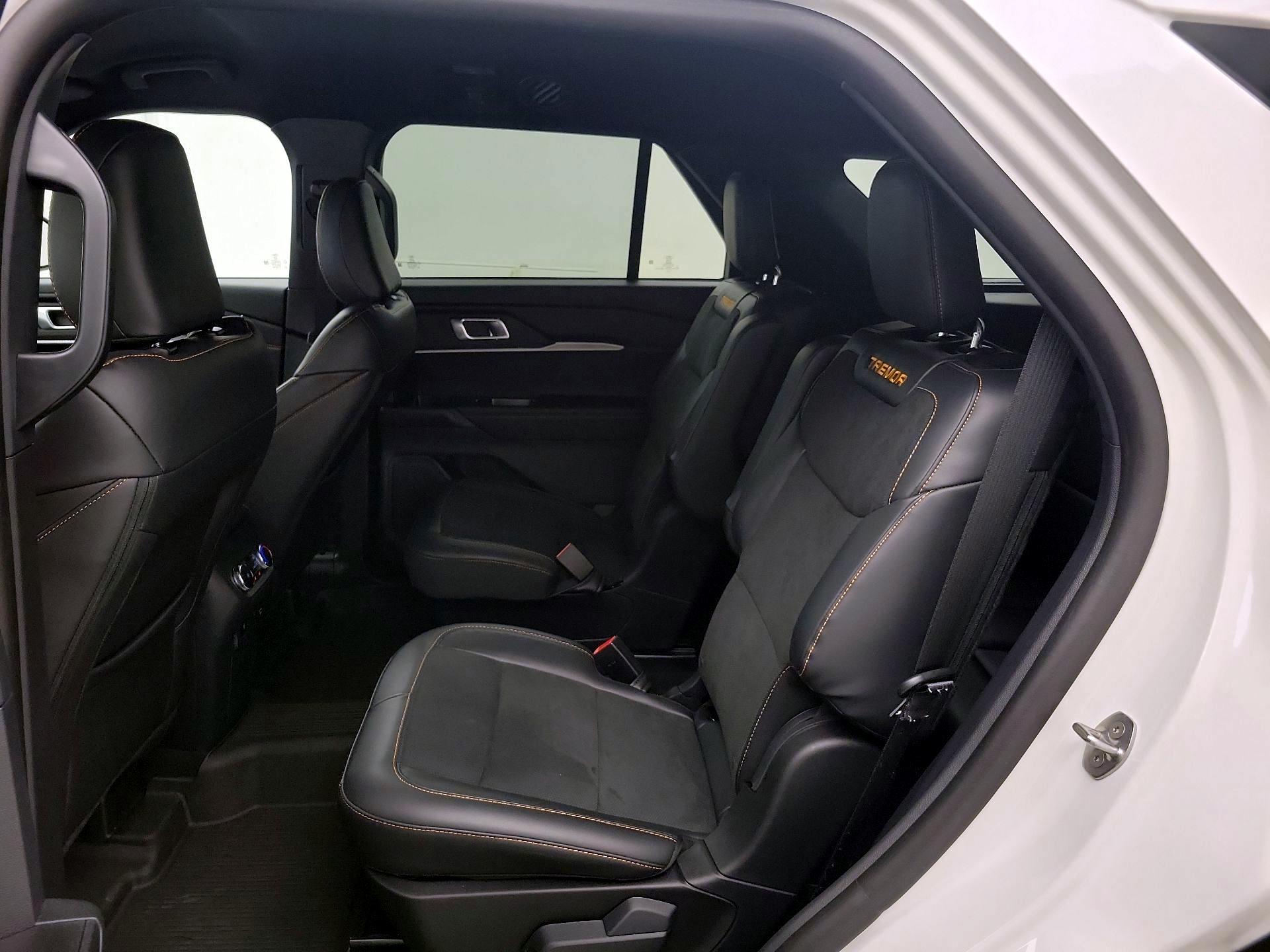Thumbnail: 2026 Ford Explorer - 20