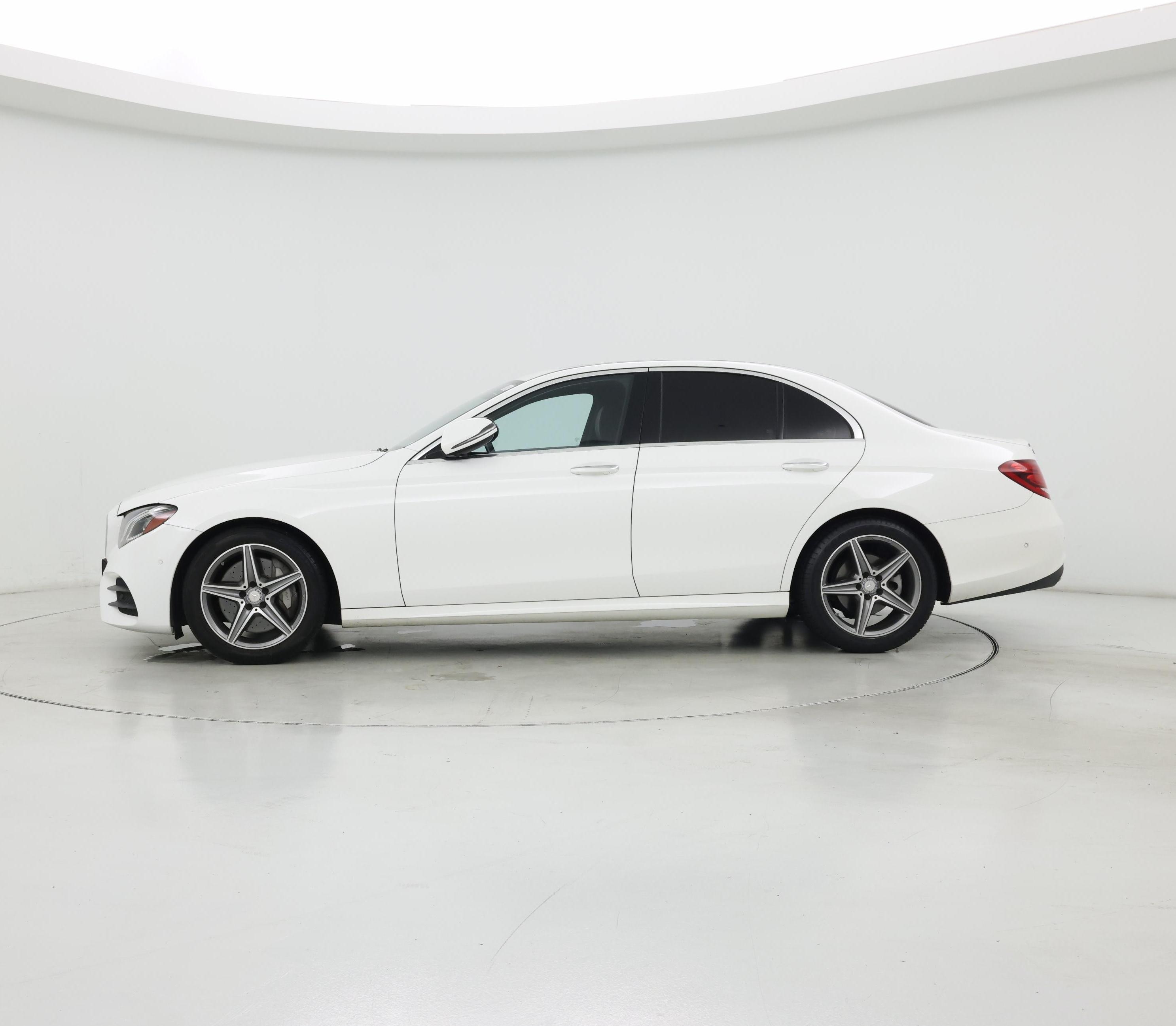 Thumbnail: 2017 Mercedes-Benz E-Class - 3