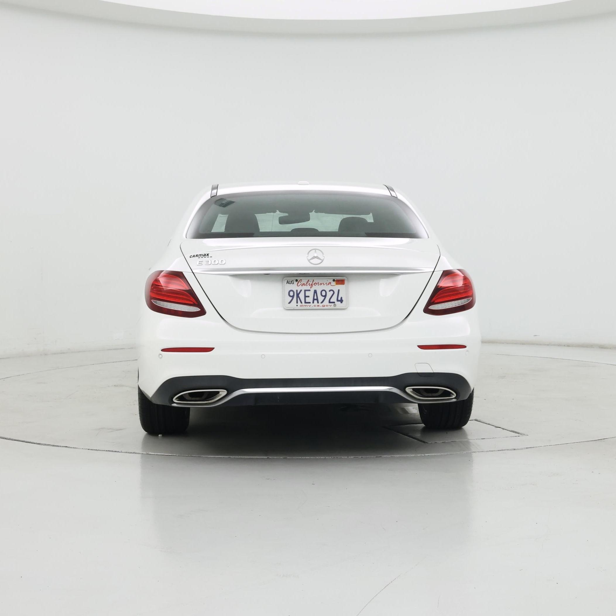 Thumbnail: 2017 Mercedes-Benz E-Class - 6