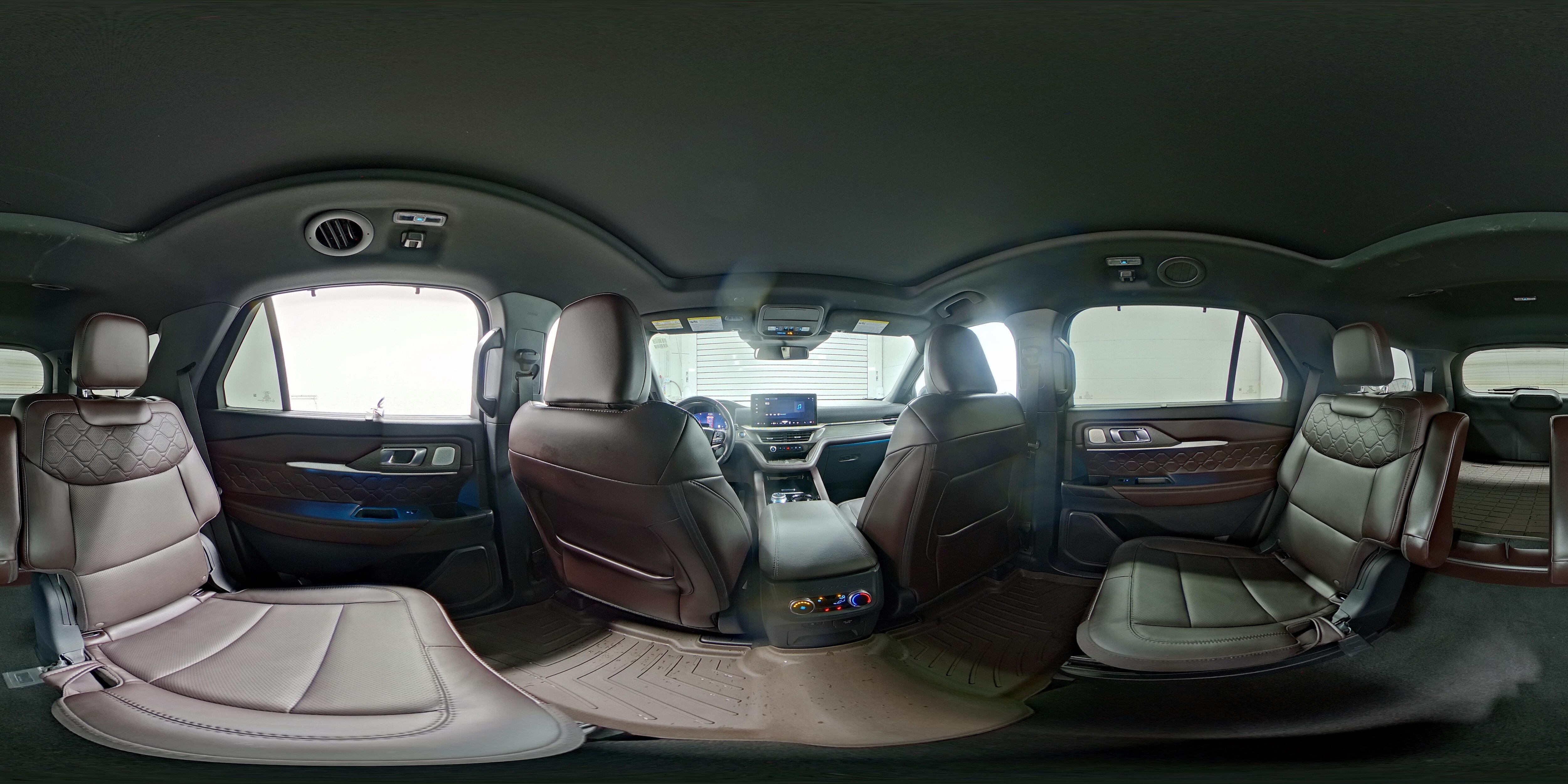 2025 Ford Explorer Platinum - Photo 19