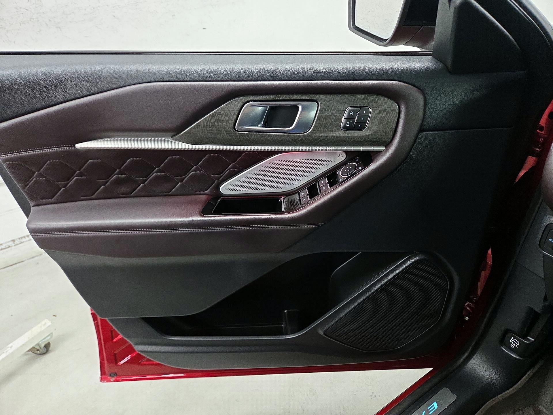 Thumbnail: 2025 Ford Explorer - 10