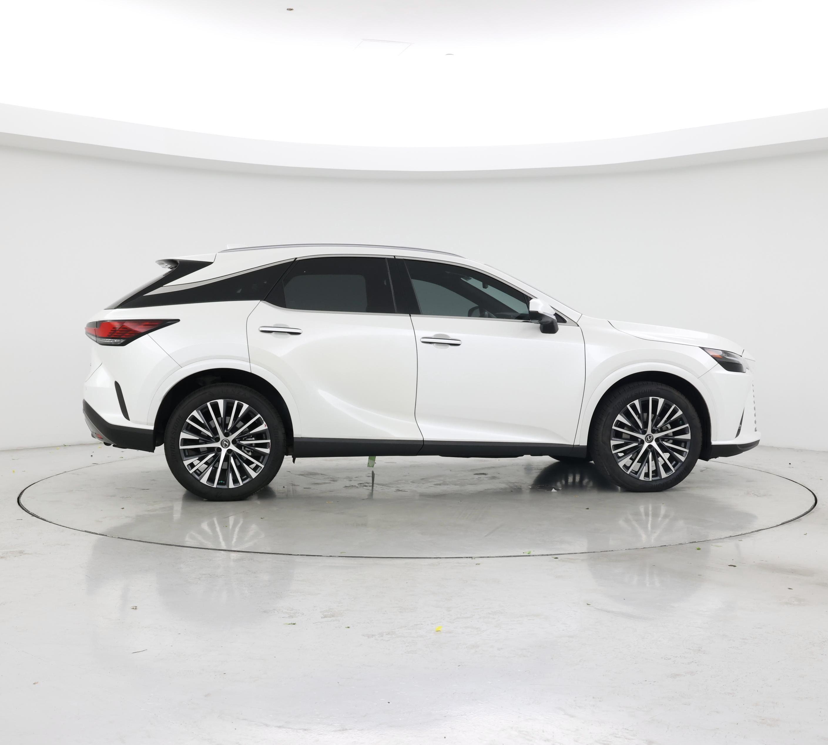Thumbnail: 2023 Lexus RX - 7