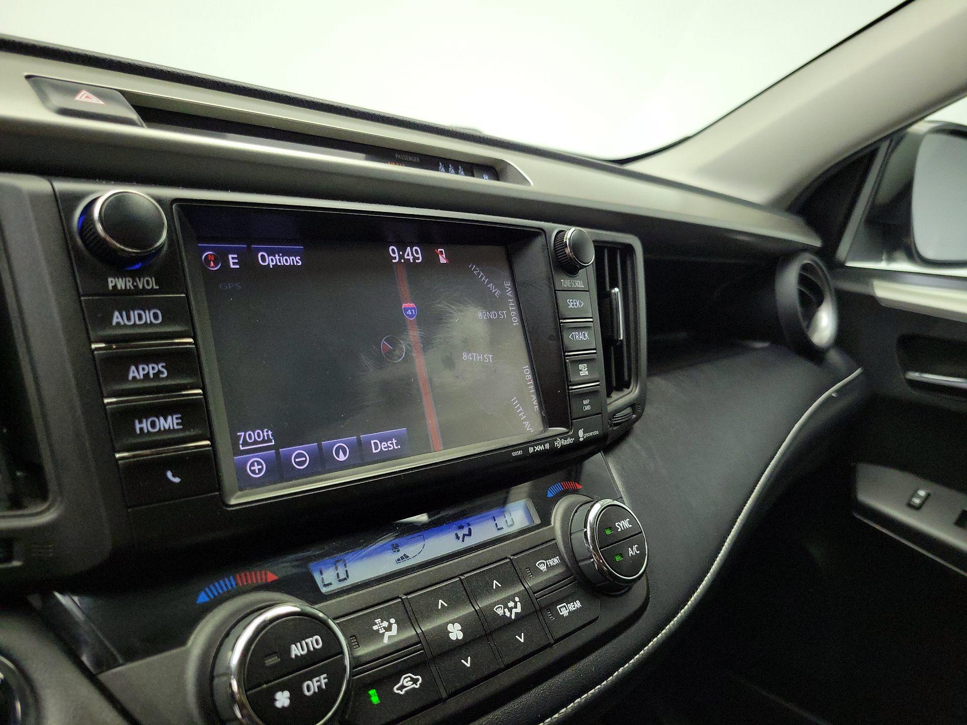 Thumbnail: 2018 Toyota RAV4 - 14