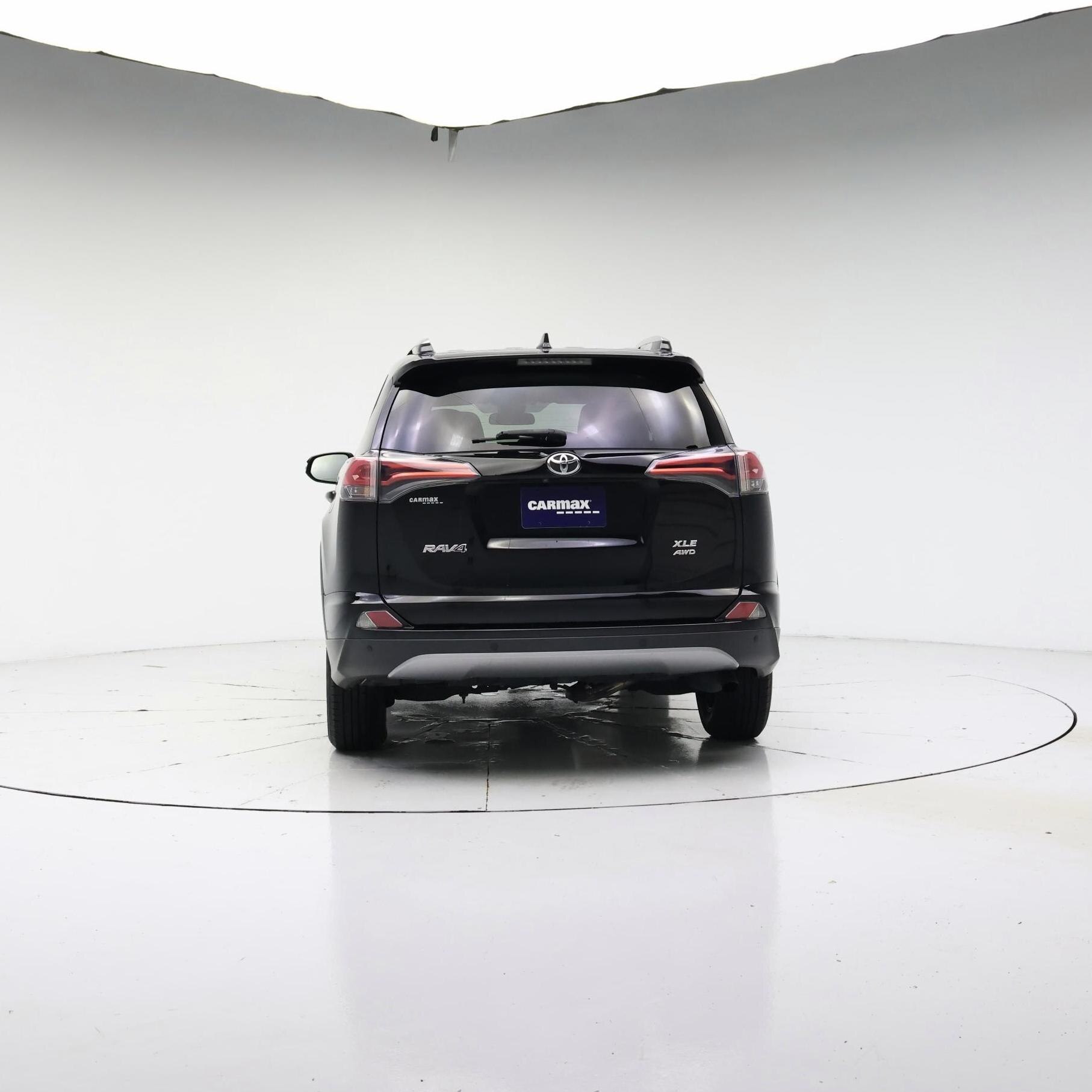 Thumbnail: 2018 Toyota RAV4 - 6