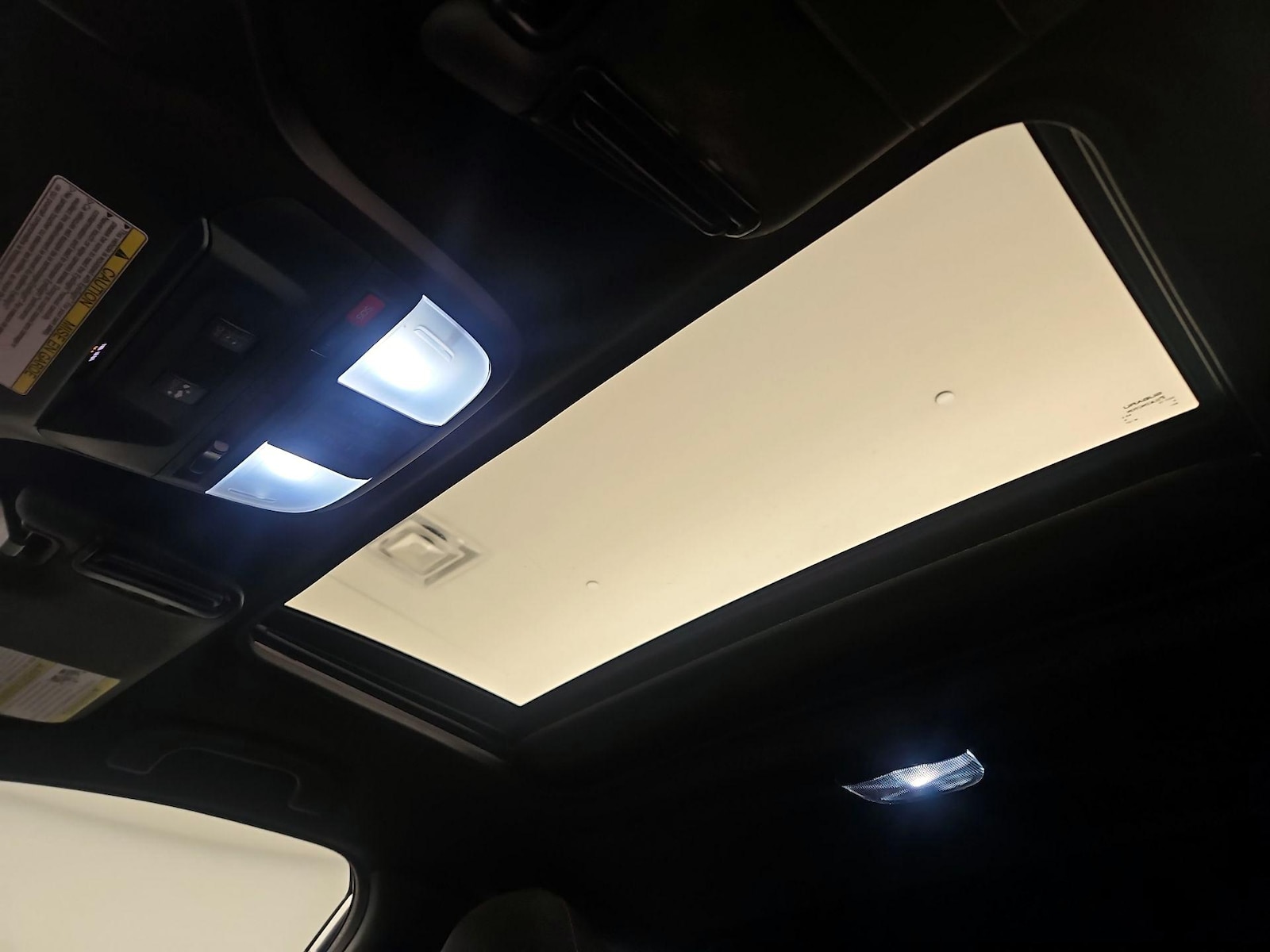 Sunroof(s) & Overhead Airbags