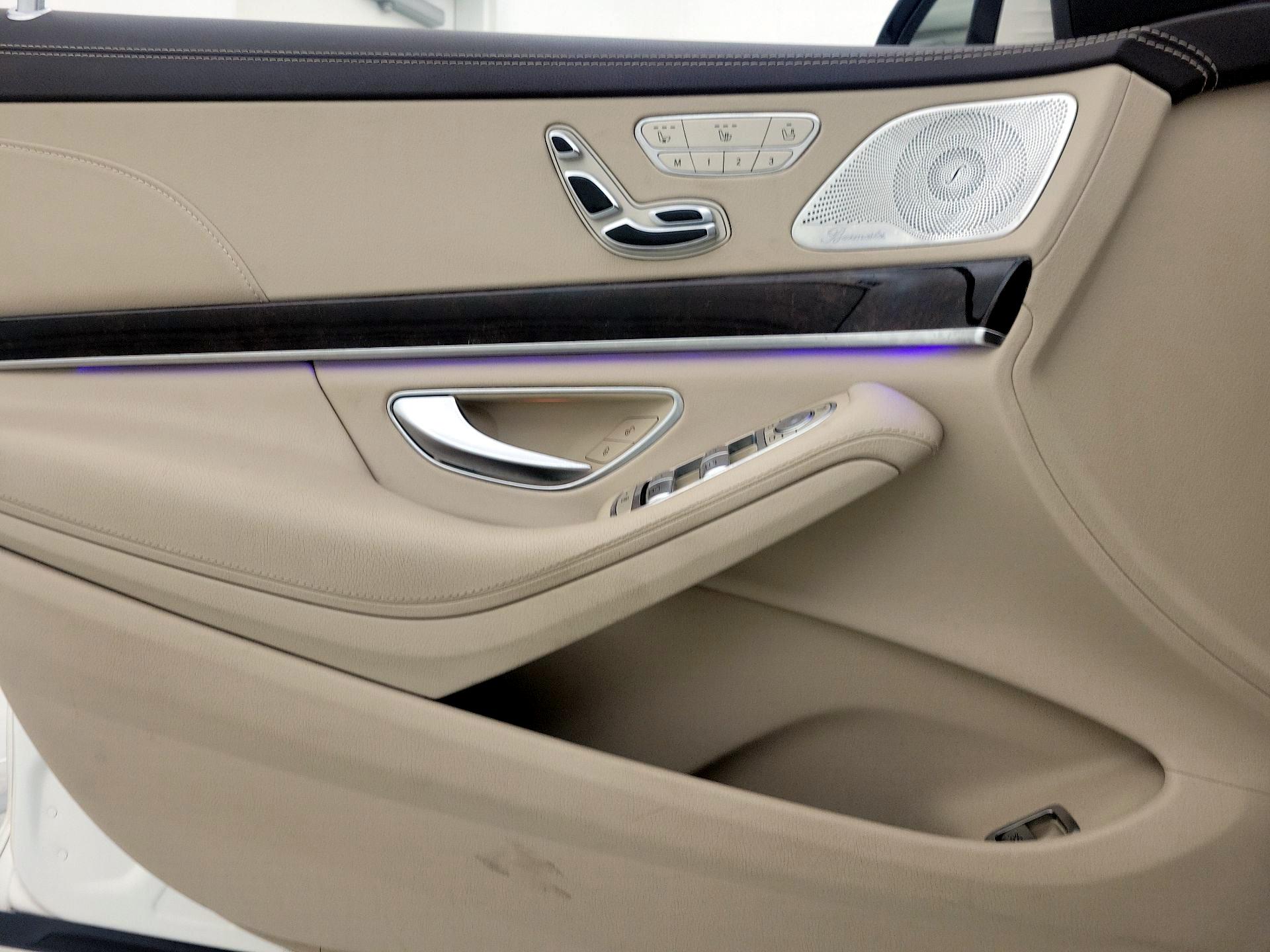 Thumbnail: 2020 Mercedes-Benz S-Class - 12
