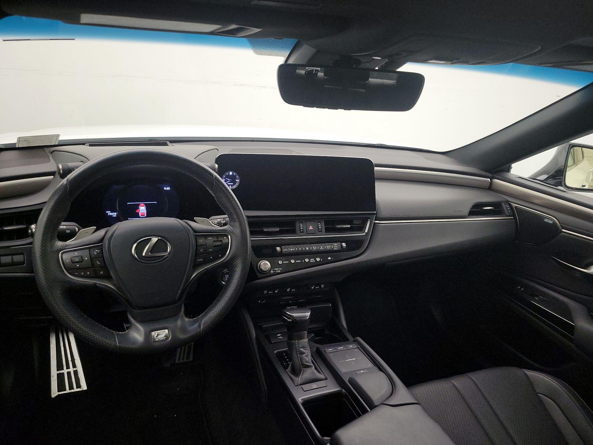 Thumbnail: 2022 Lexus ES - 9