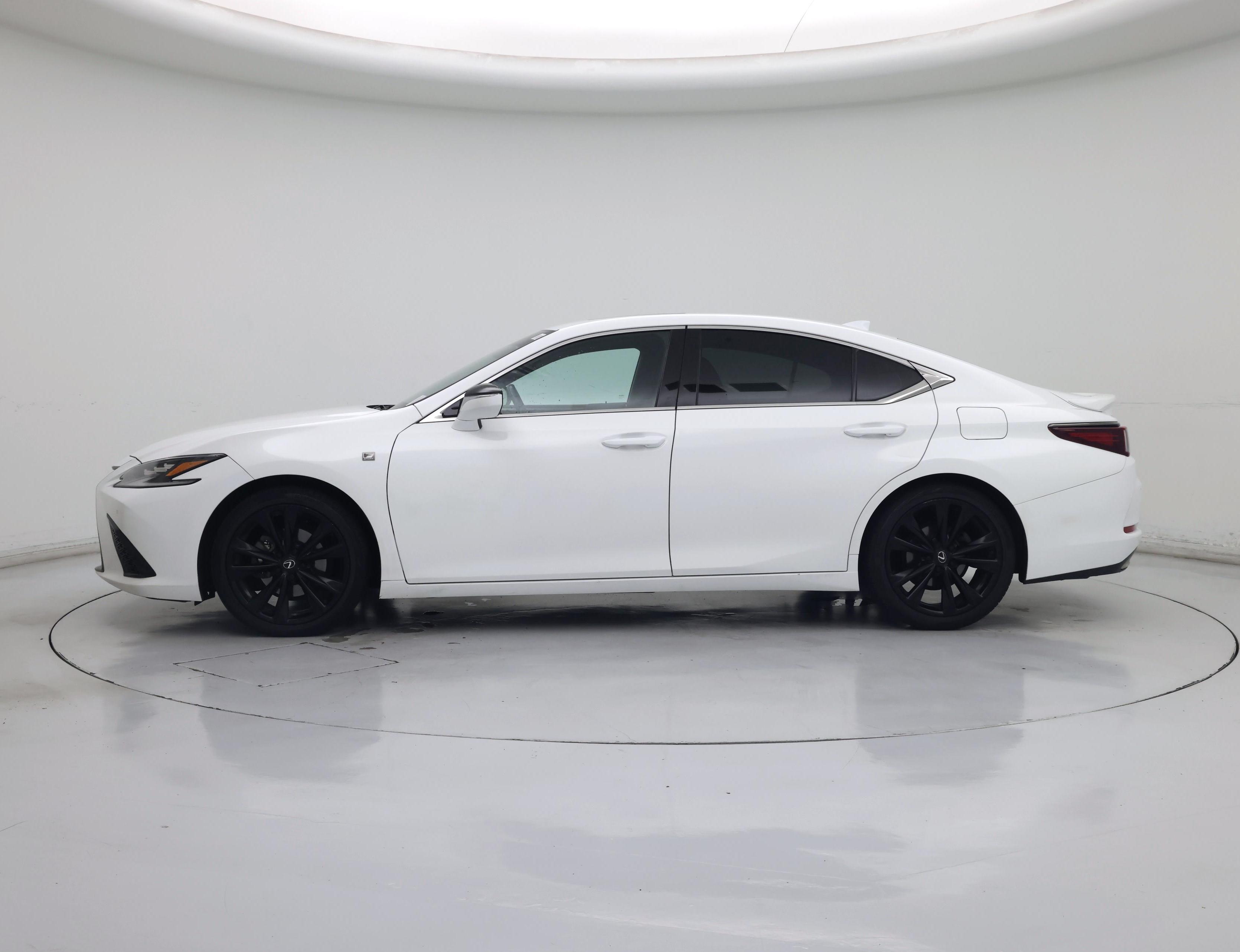 Thumbnail: 2022 Lexus ES - 3