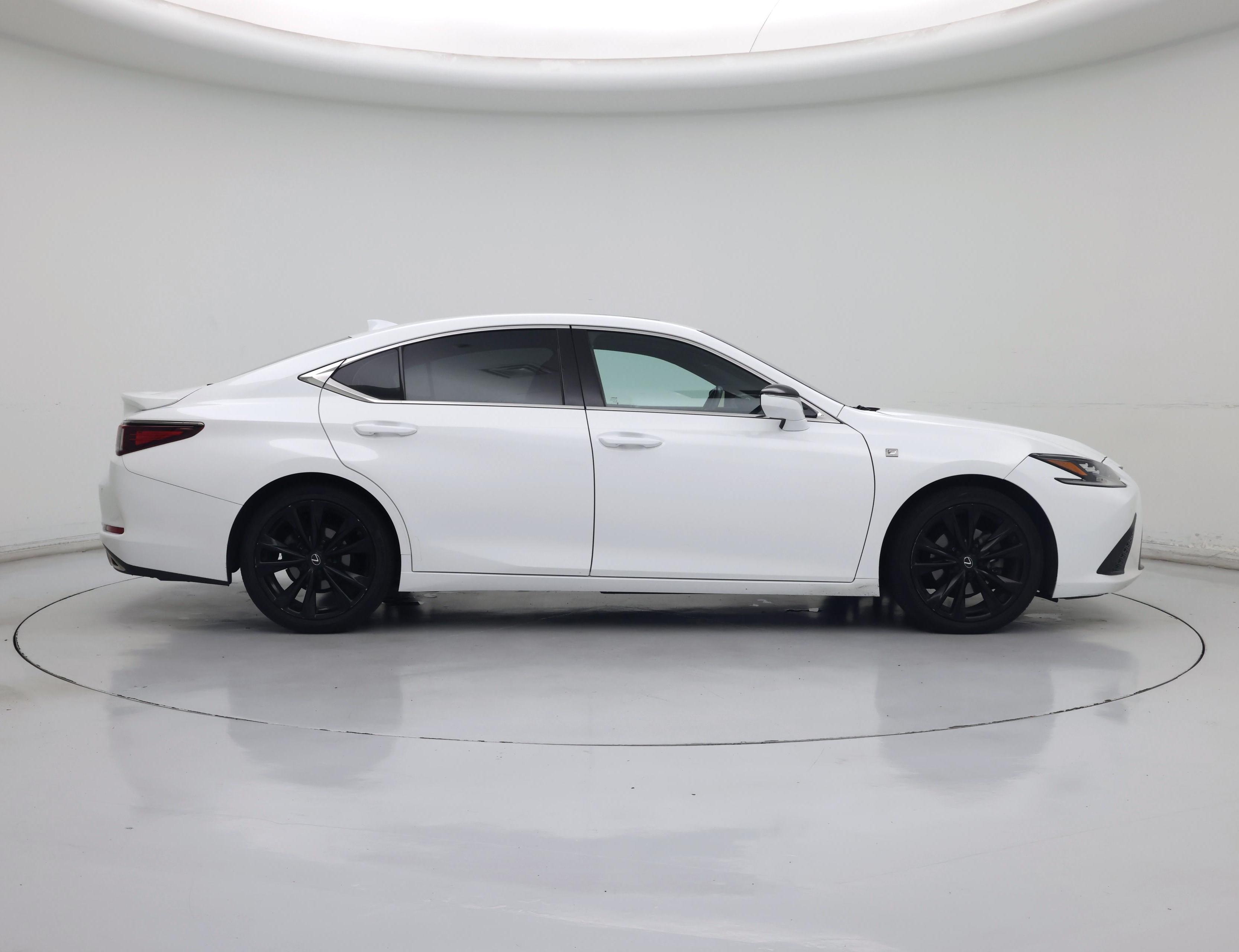 Thumbnail: 2022 Lexus ES - 7