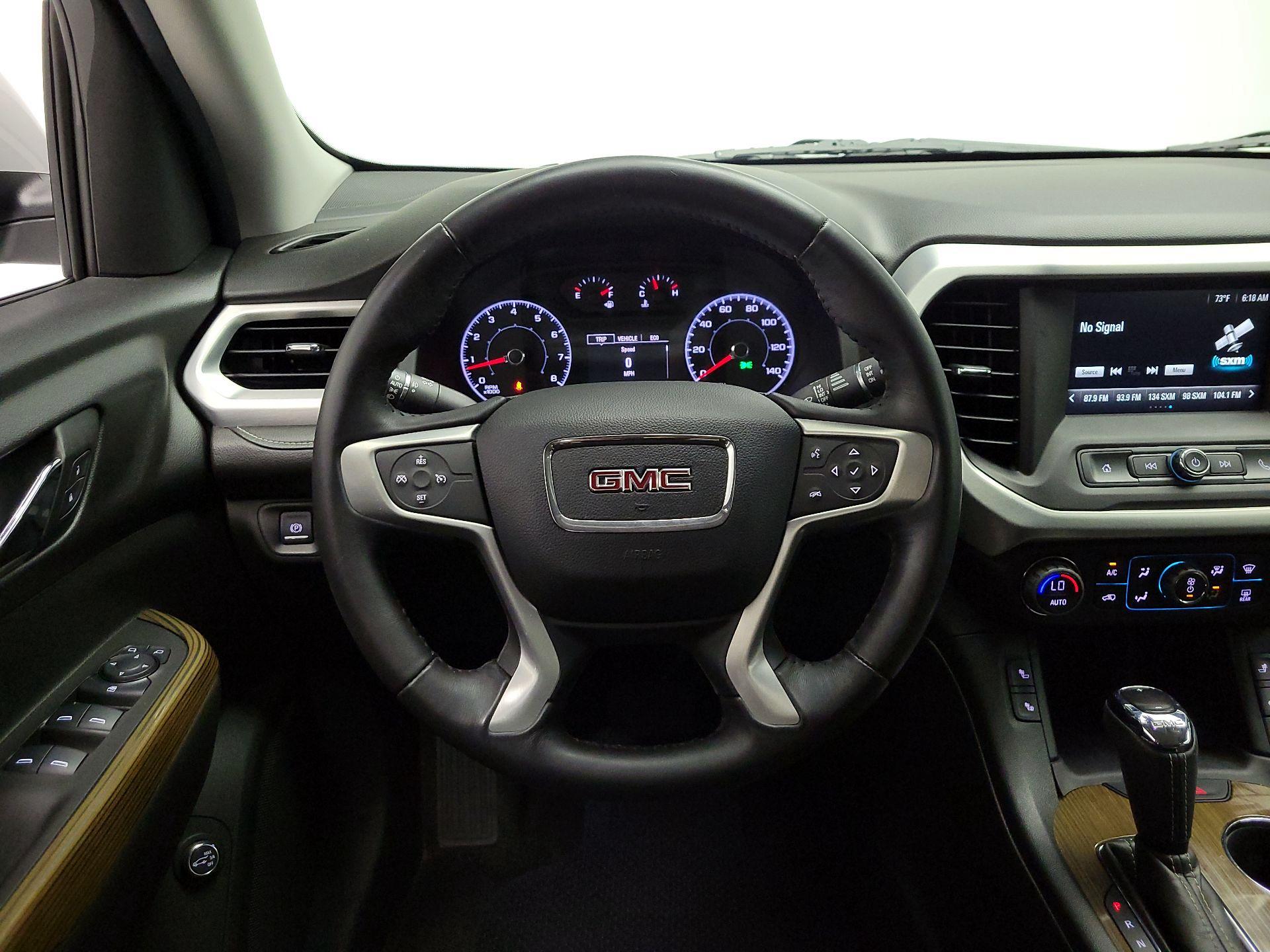 Thumbnail: 2017 GMC Acadia - 10