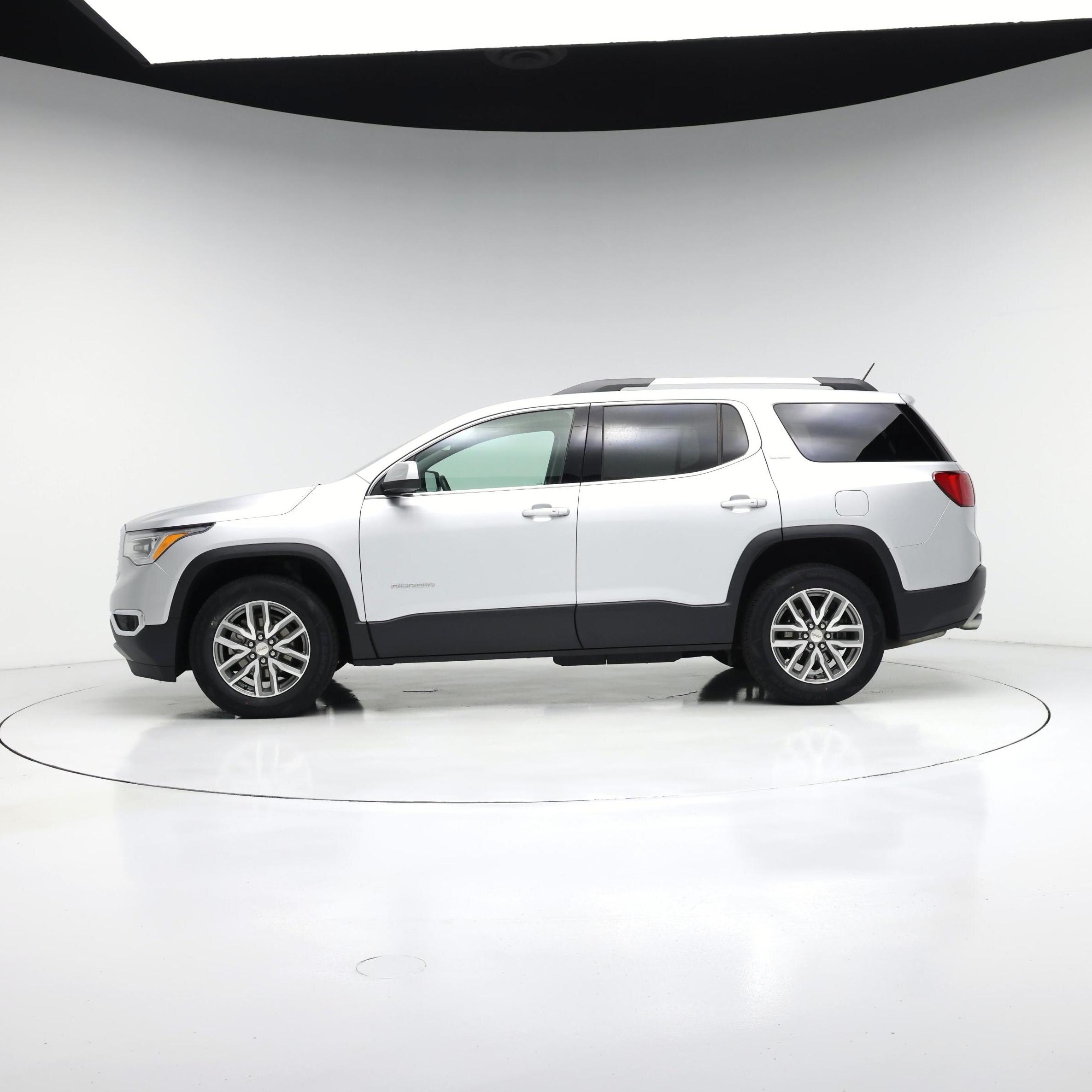 Thumbnail: 2017 GMC Acadia - 3