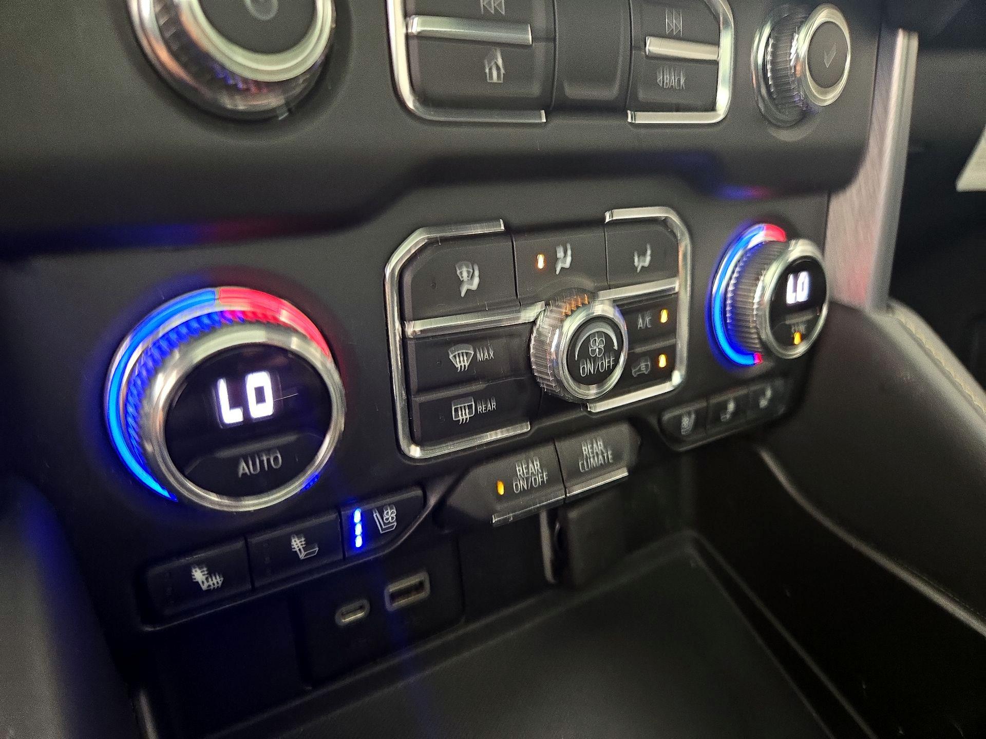 Thumbnail: 2022 GMC Yukon - 16