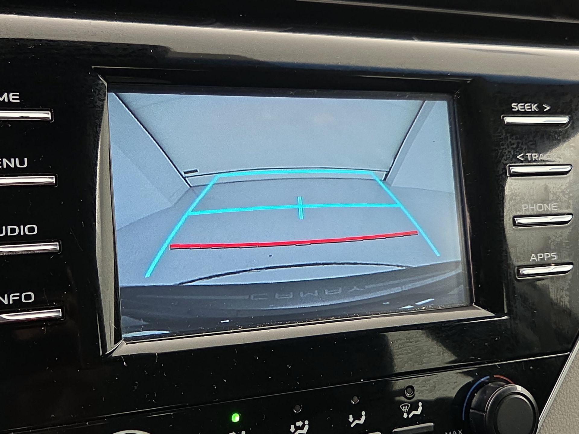 Thumbnail: 2018 Toyota Camry - 14