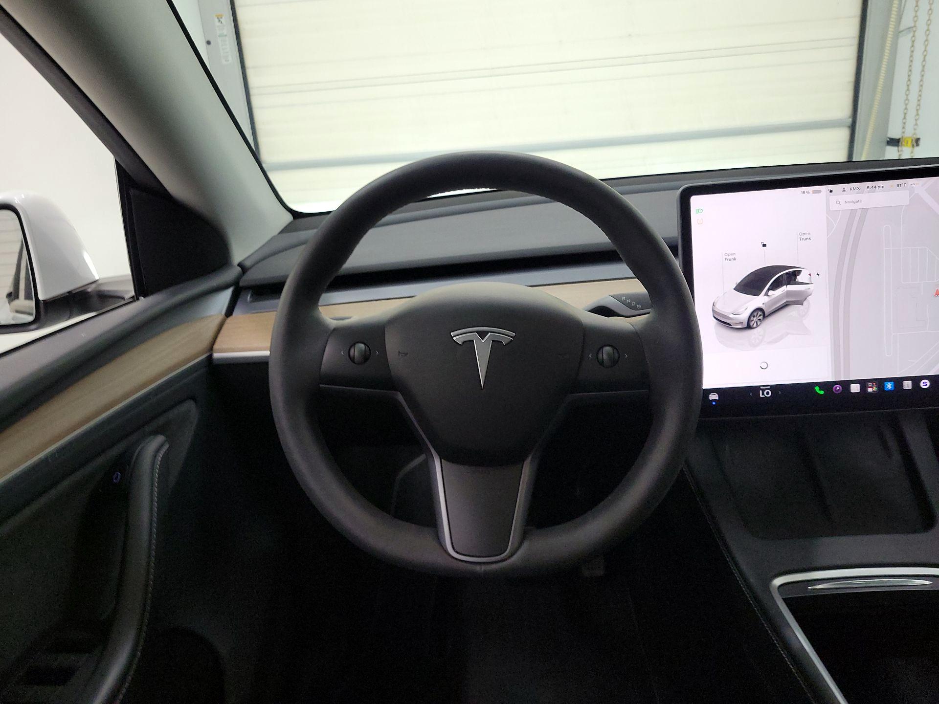 Thumbnail: 2023 Tesla Model Y - 10
