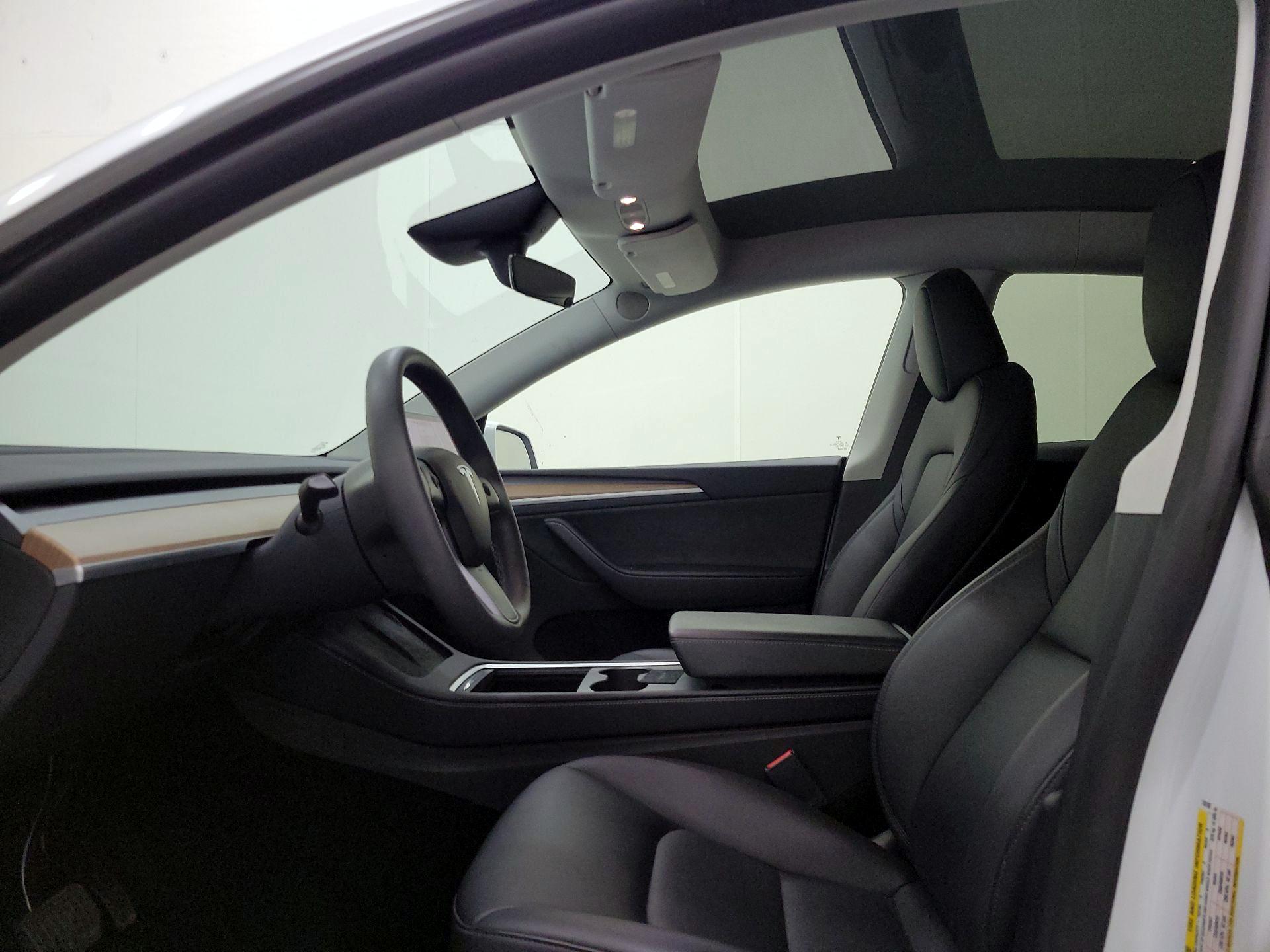 Thumbnail: 2023 Tesla Model Y - 18