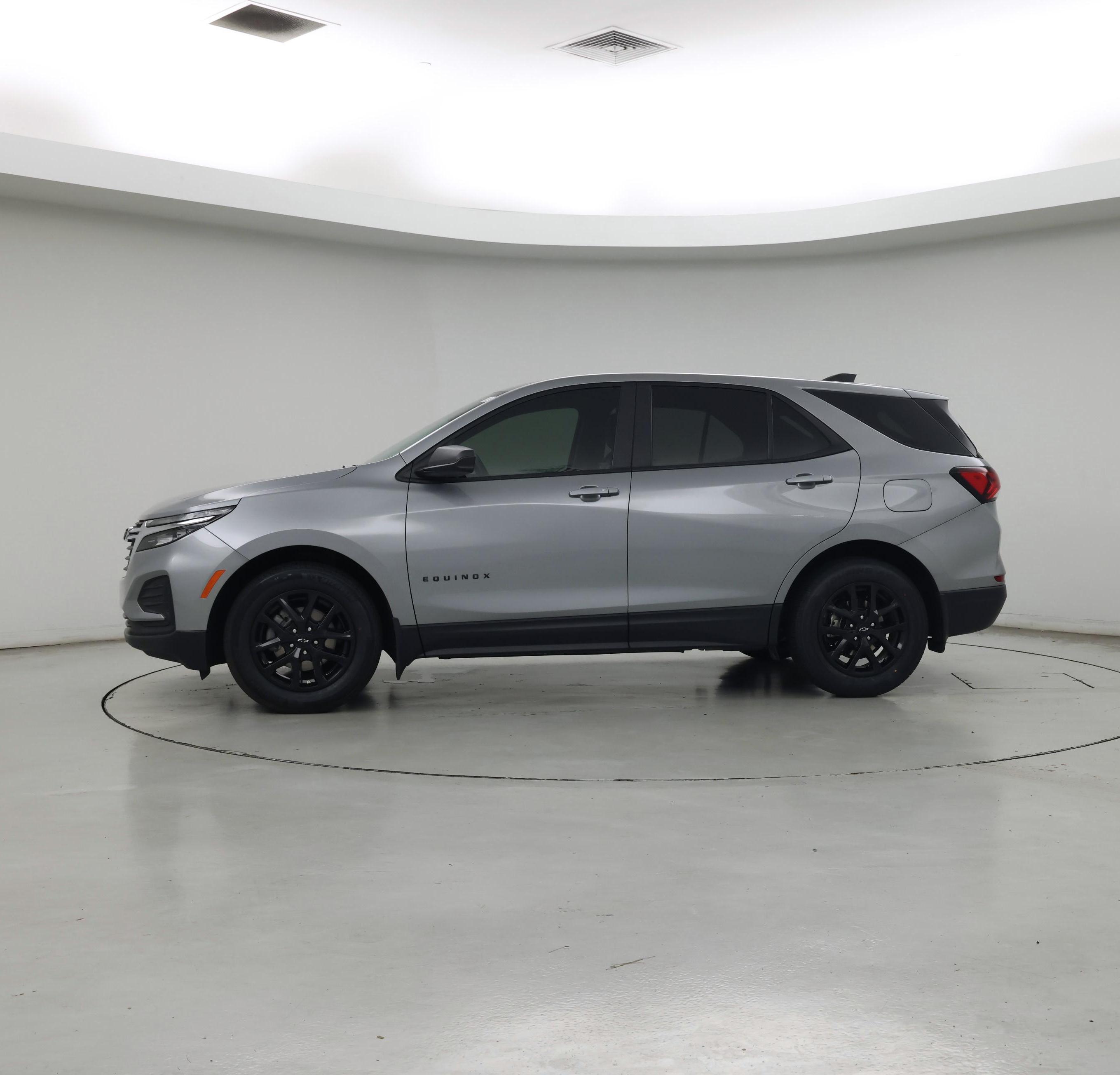 Thumbnail: 2023 Chevrolet Equinox - 3