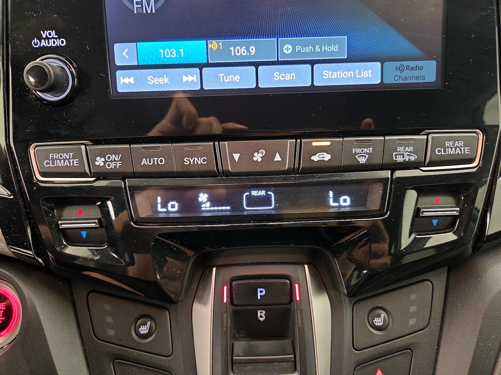2019 Honda Odyssey EX-L - Photo 17