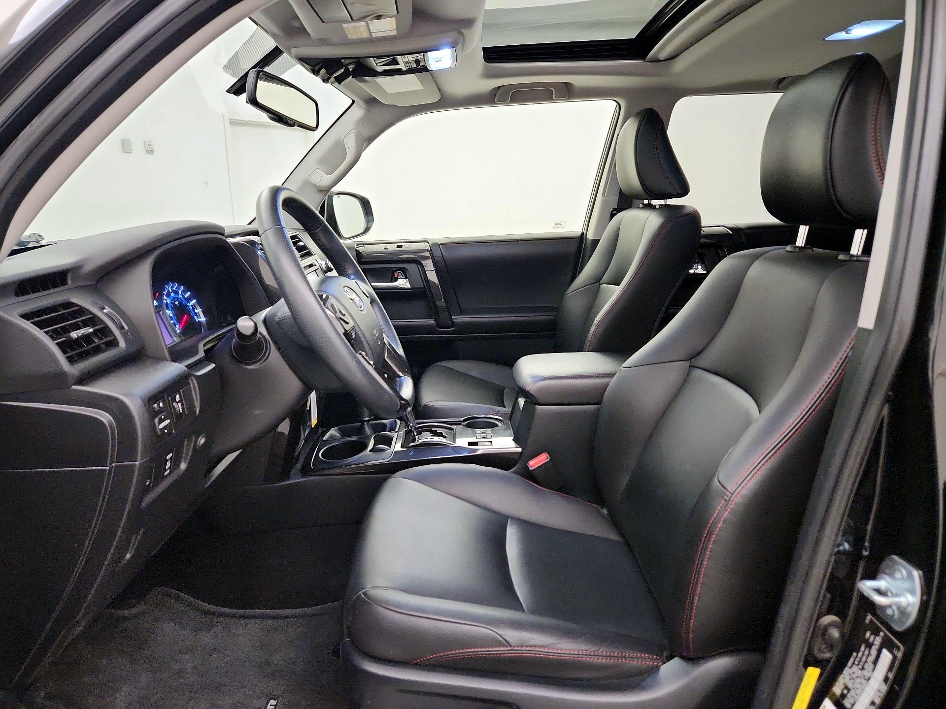 Thumbnail: 2016 Toyota 4Runner - 11