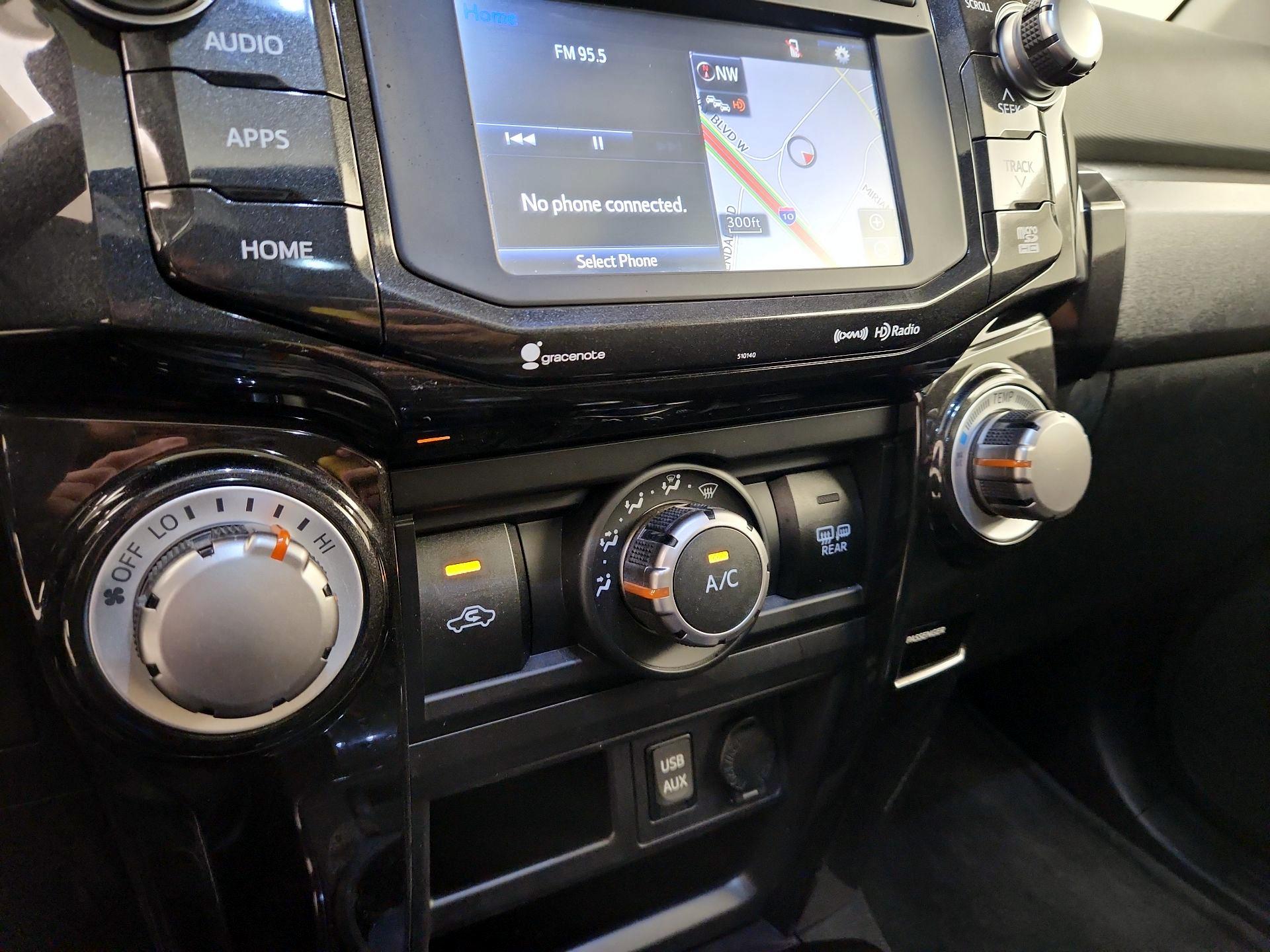Thumbnail: 2016 Toyota 4Runner - 17