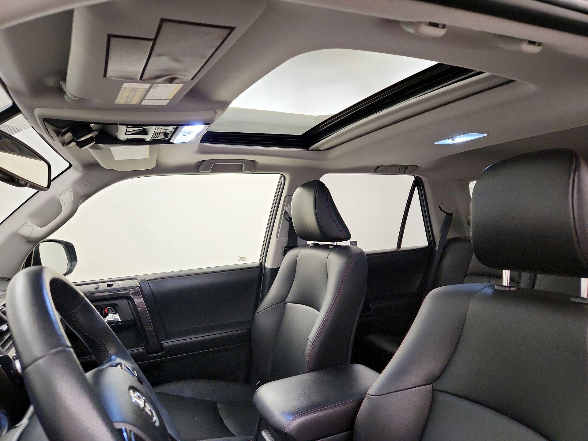 Thumbnail: 2016 Toyota 4Runner - 20