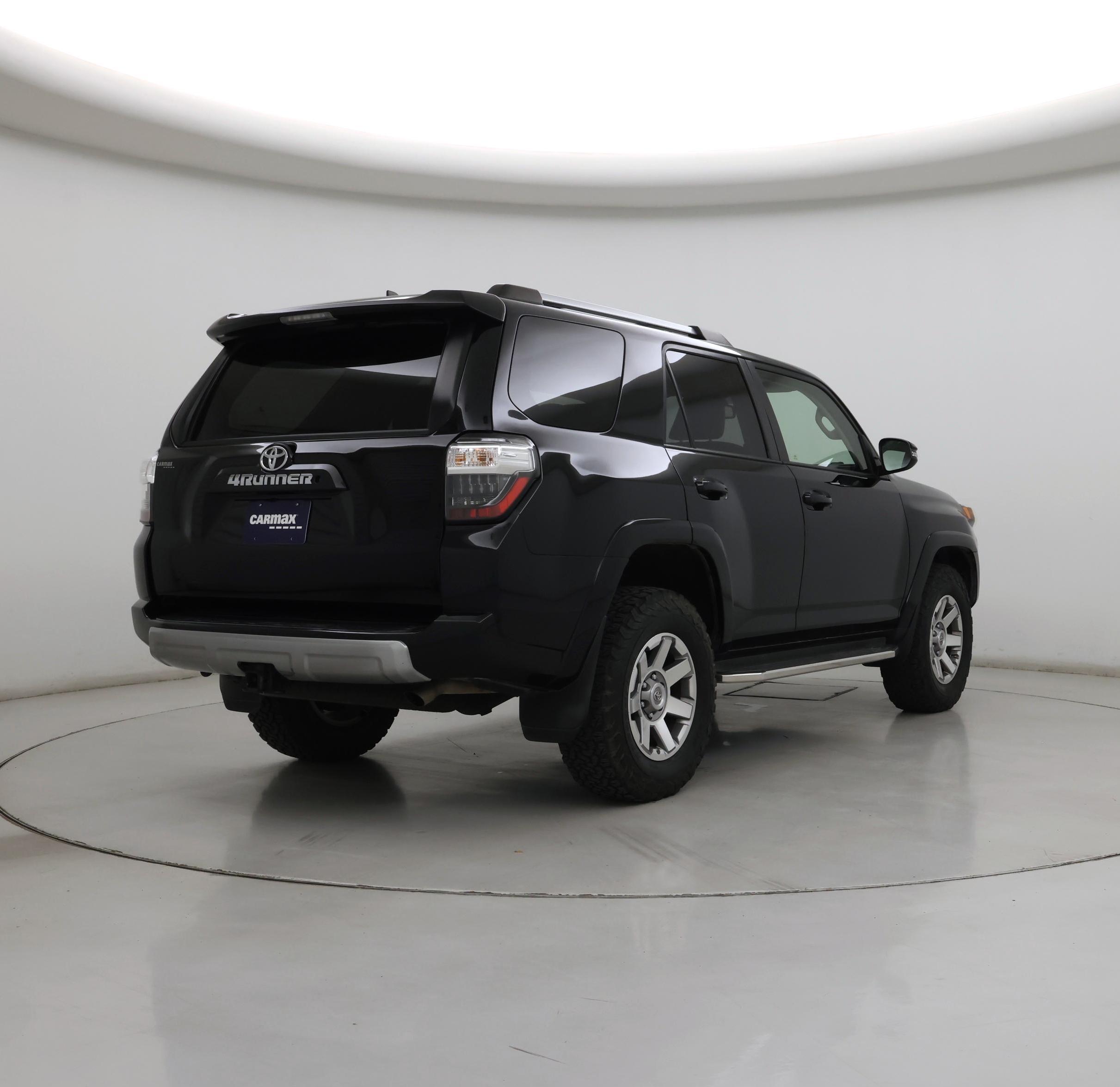 Thumbnail: 2016 Toyota 4Runner - 8