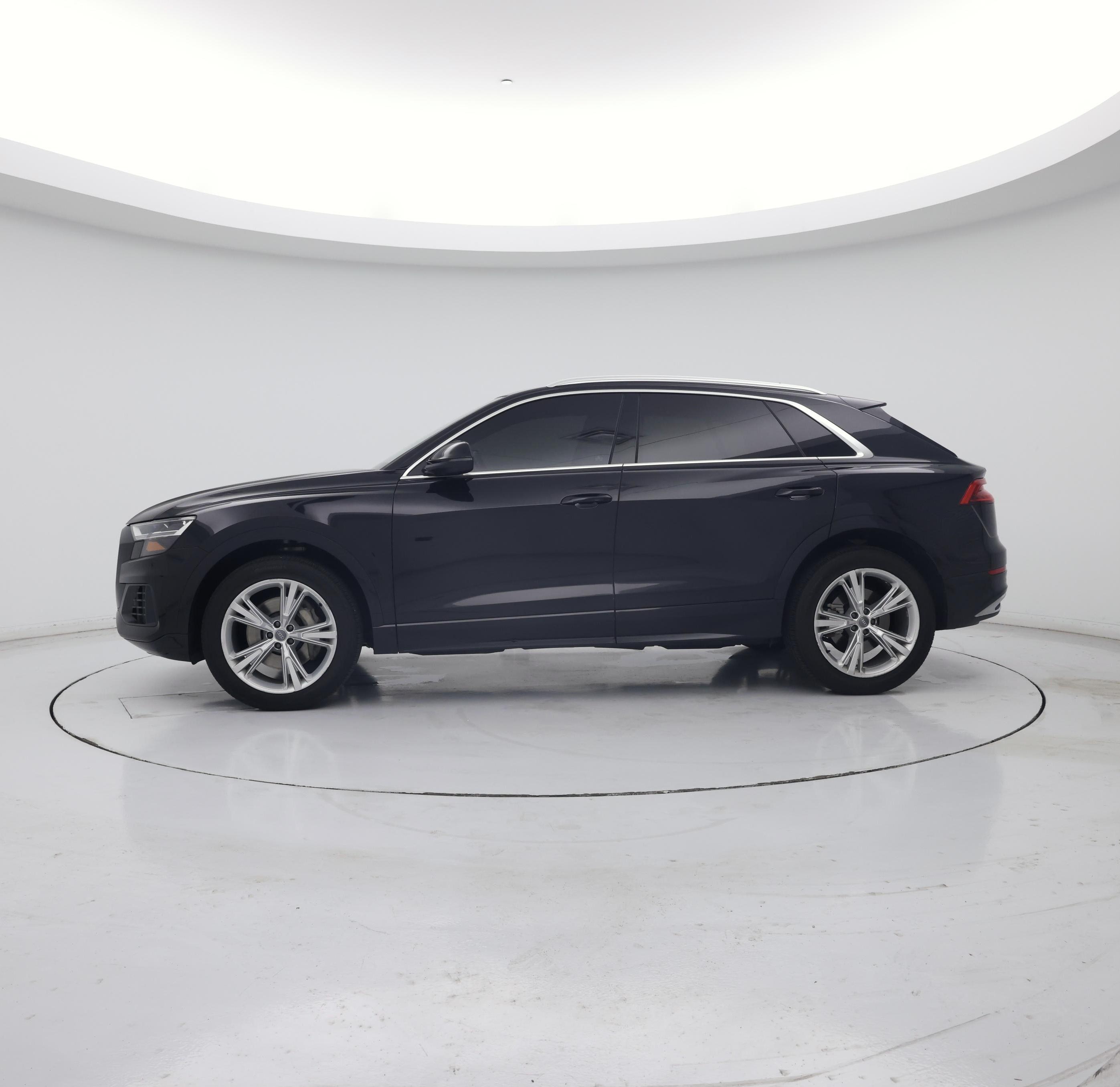Thumbnail: 2019 Audi Q8 - 3