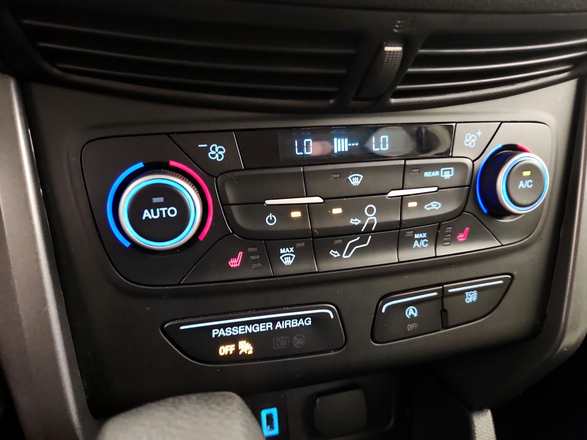 Thumbnail: 2019 Ford Escape - 16