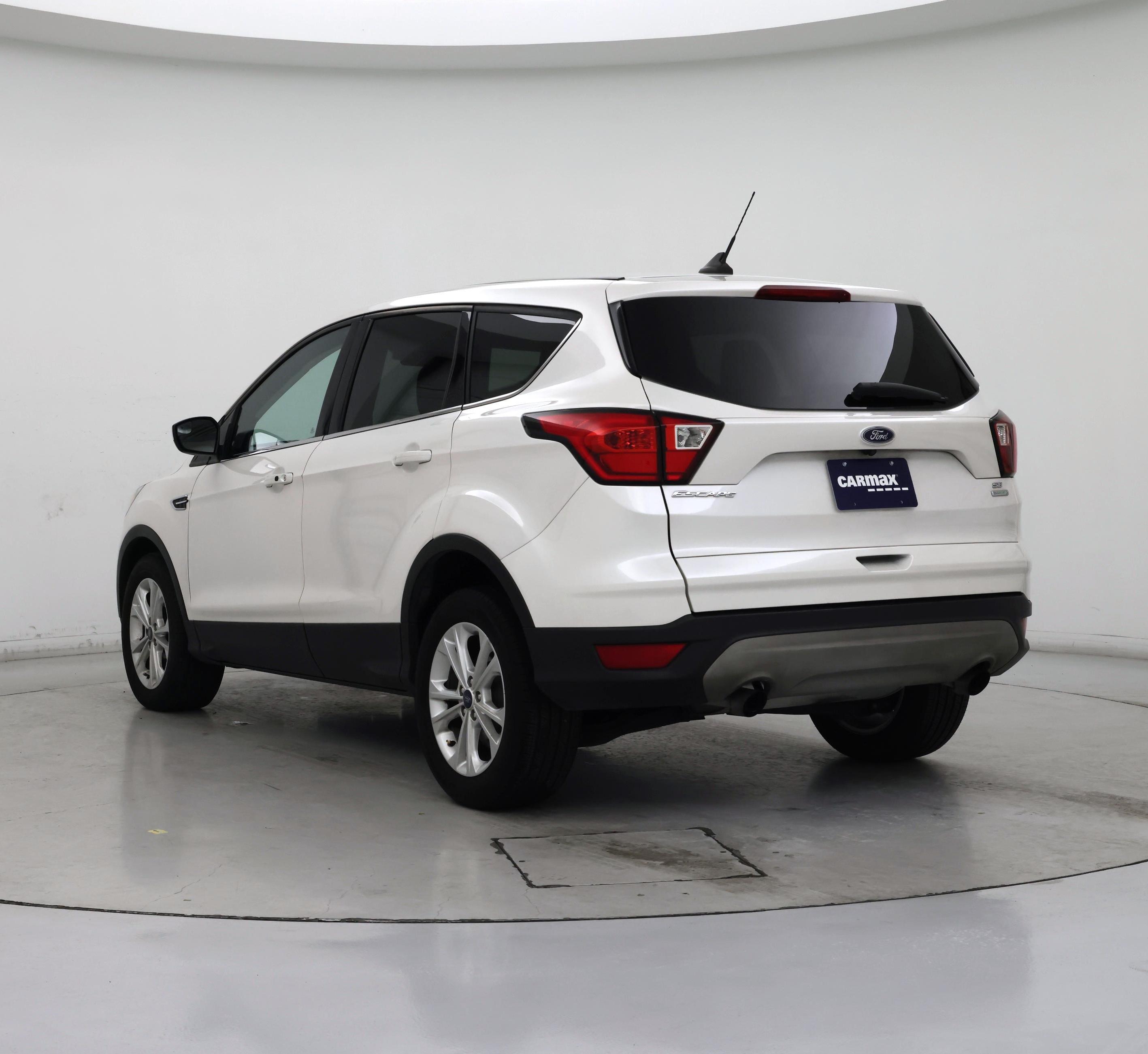 Thumbnail: 2019 Ford Escape - 2
