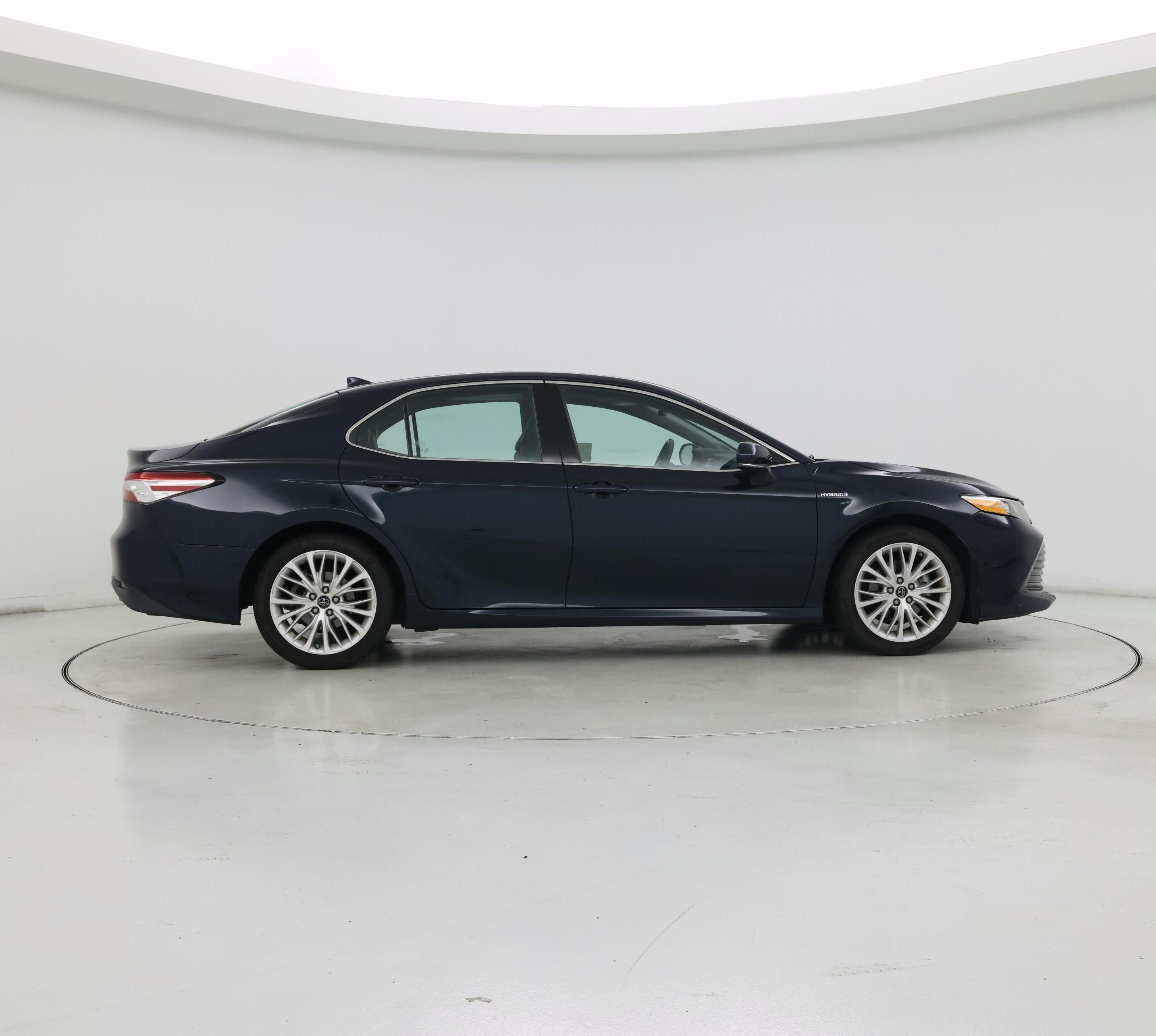 Thumbnail: 2019 Toyota Camry - 7