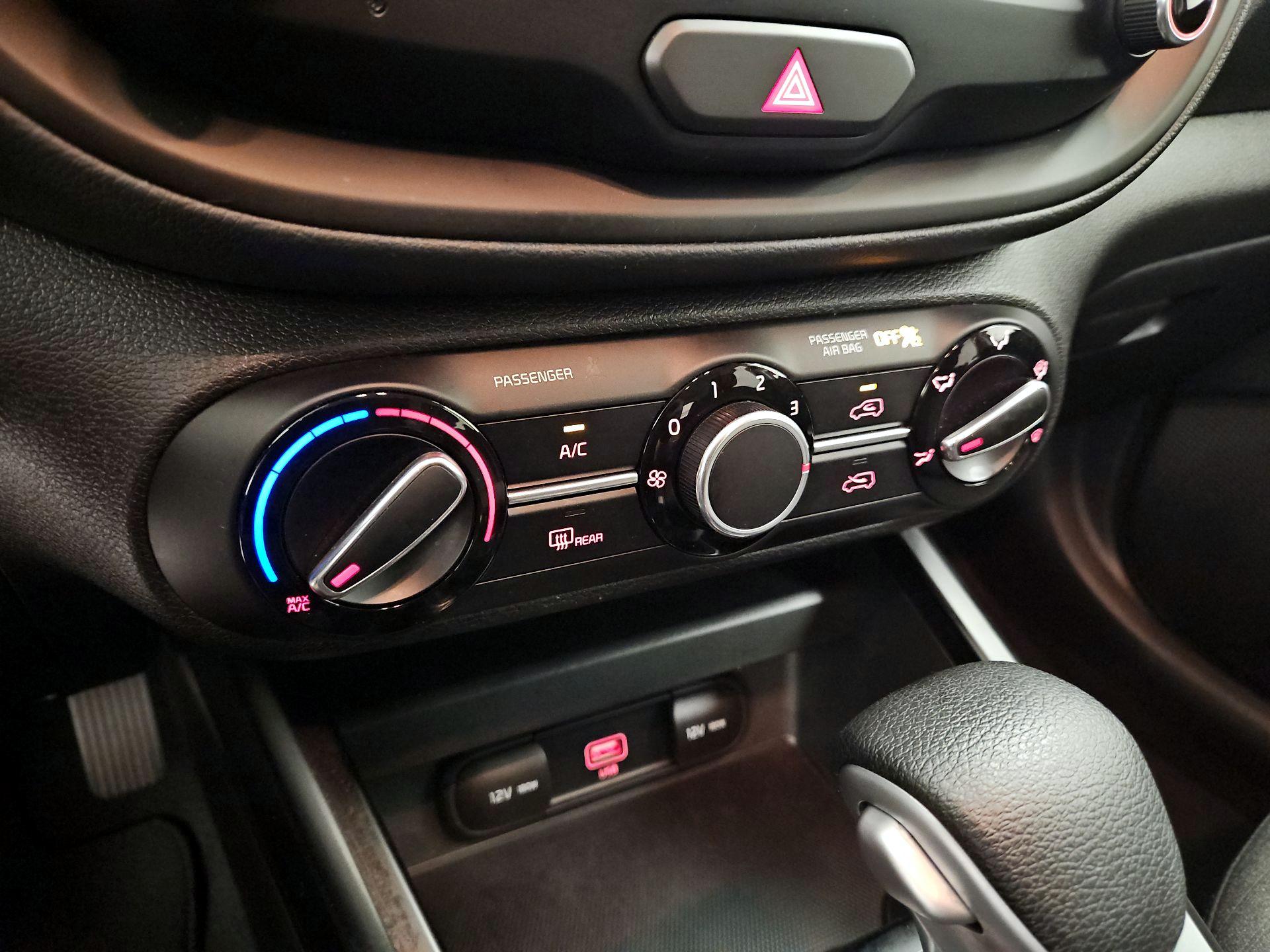 Thumbnail: 2020 Kia Soul - 16