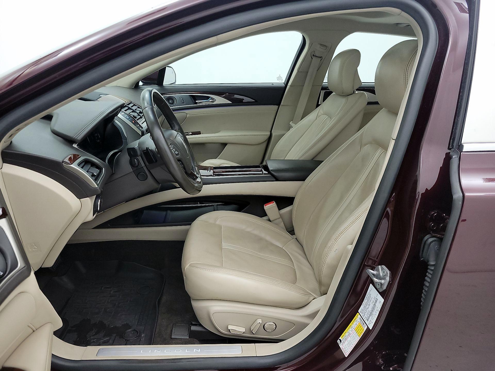 Thumbnail: 2018 Lincoln MKZ - 11