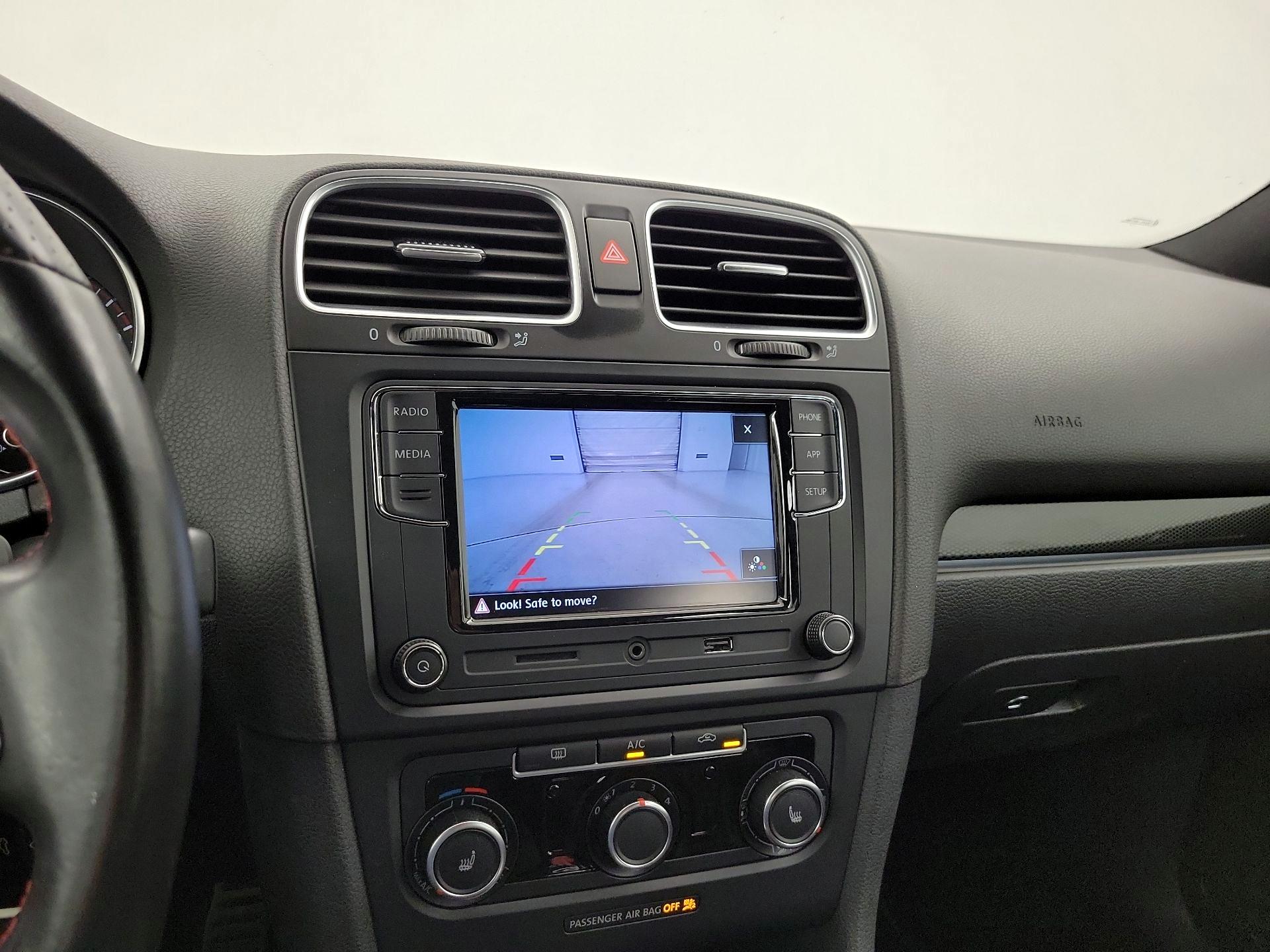 Thumbnail: 2014 Volkswagen Golf - 14